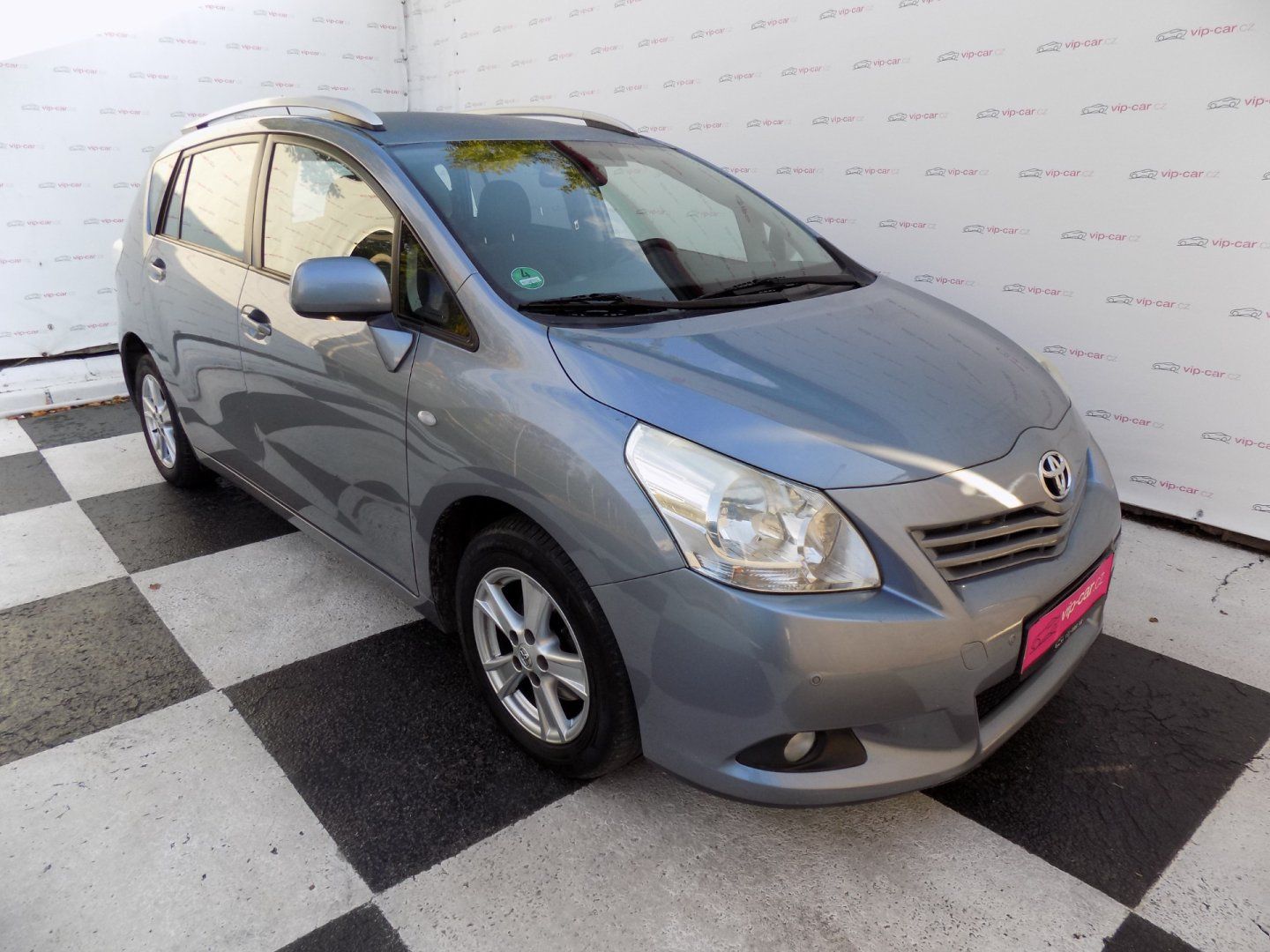 Toyota Verso, 2.0 D-4D/1.Maj.ČR/keyless-go/ - fotka 5