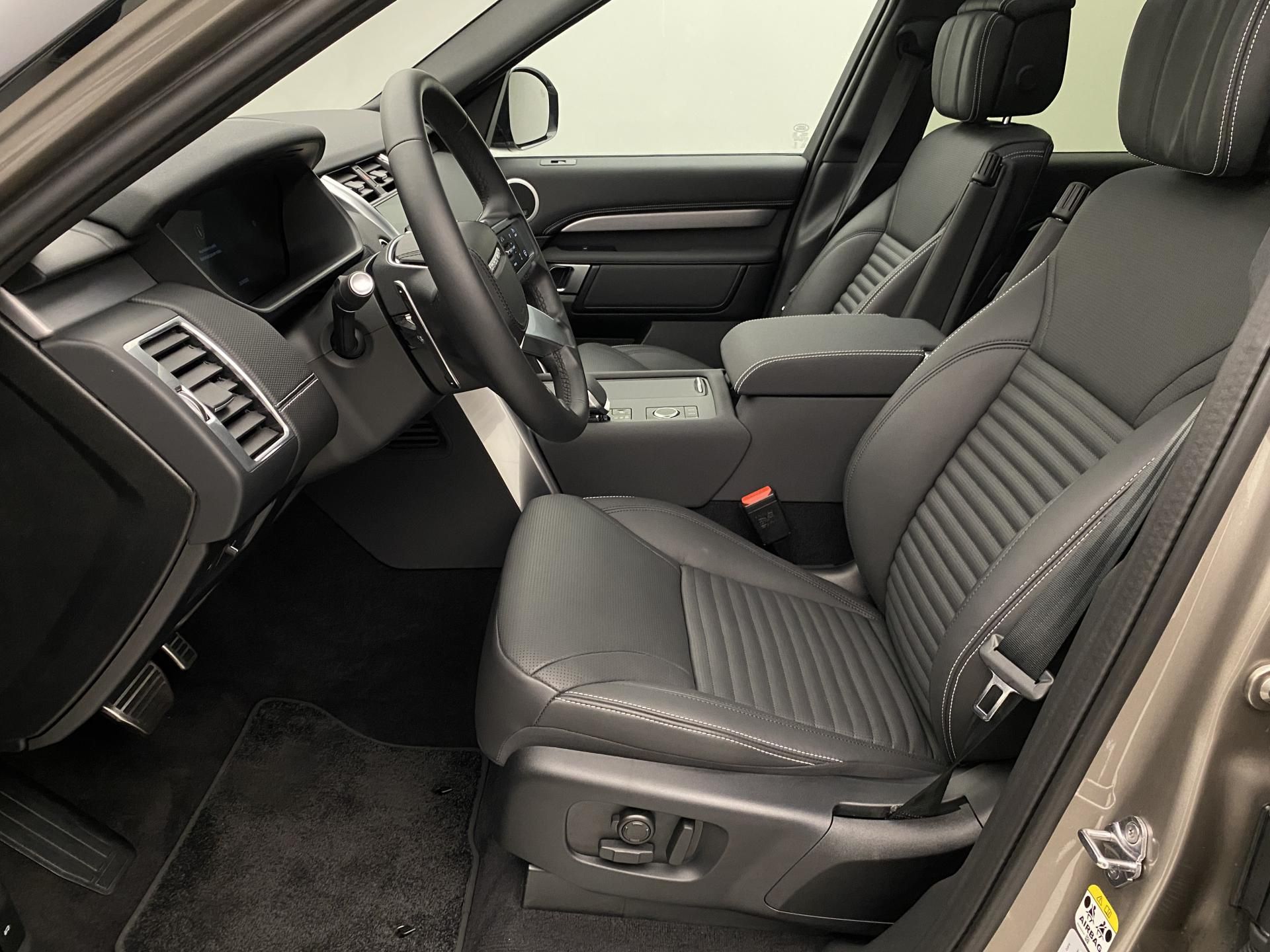 Land Rover Discovery, D350 DYNAMIC HSE AWD AUT - fotka 3