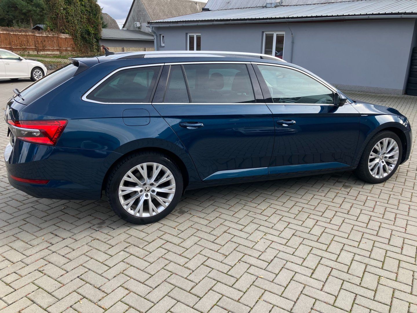 Škoda Superb, 2.0TDI 147kW 4X4 STYLE DSG - fotka 4