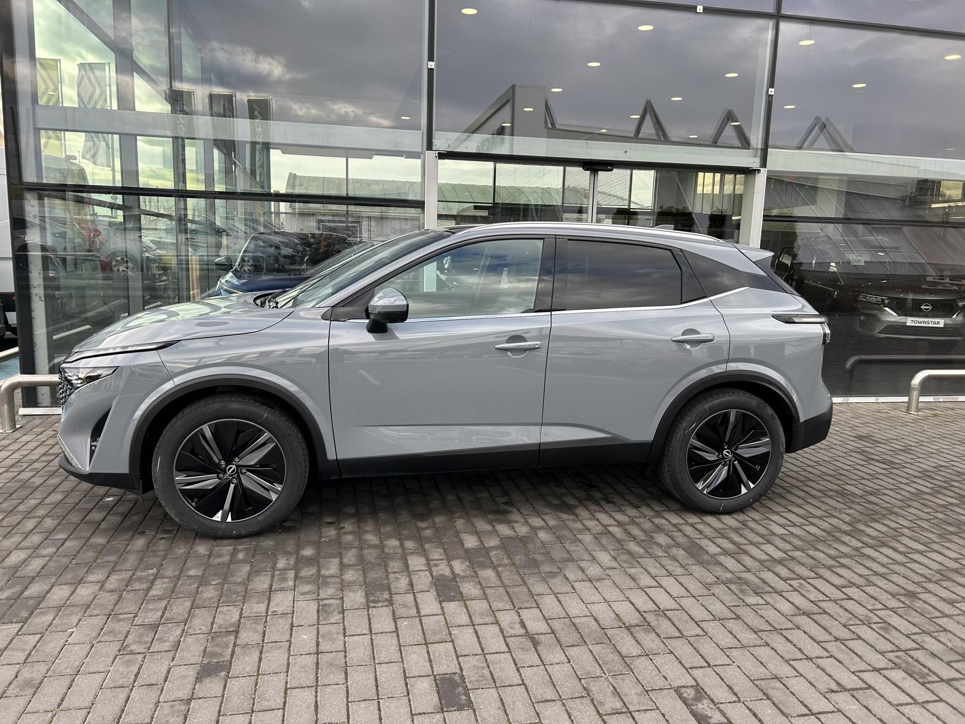 Nissan Qashqai, 1.3T 158HP  X-TRONIC TEKNA - fotka 3