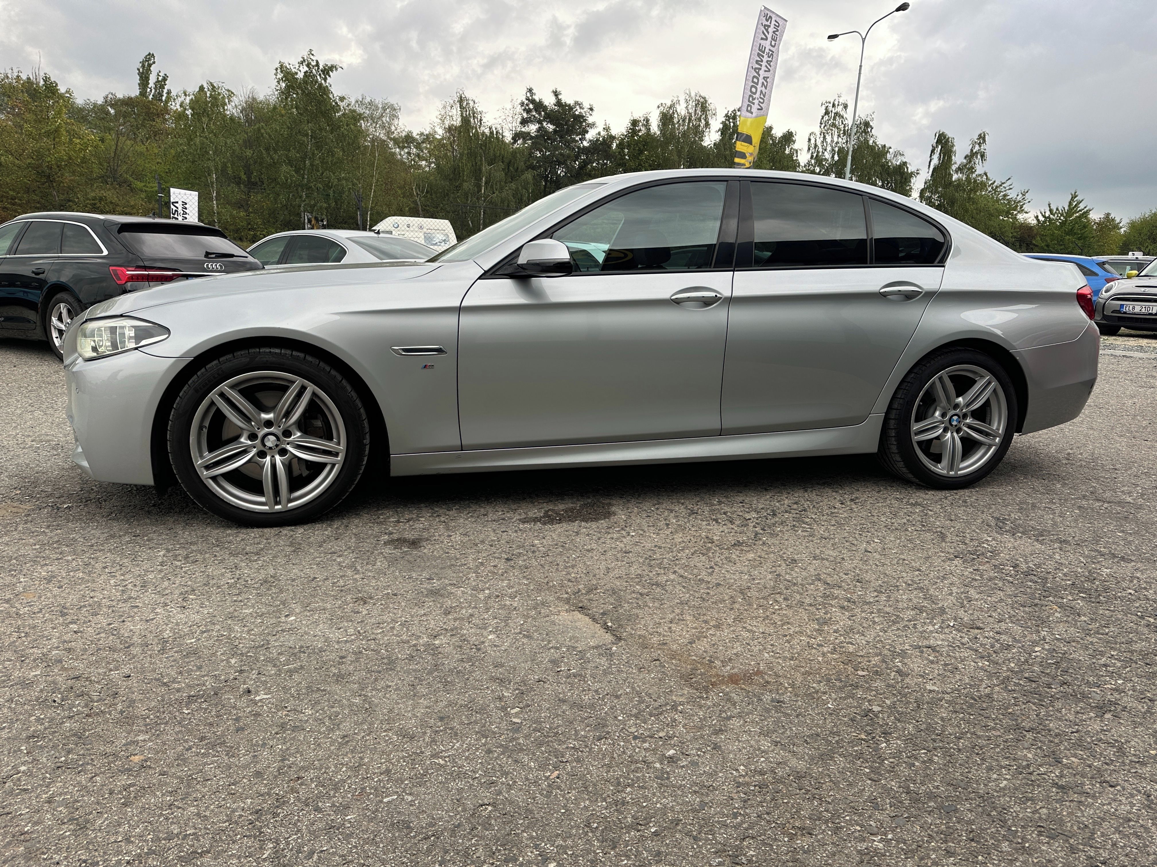 BMW Řada 5, BMW 530D 2016 3.0 - fotka 4