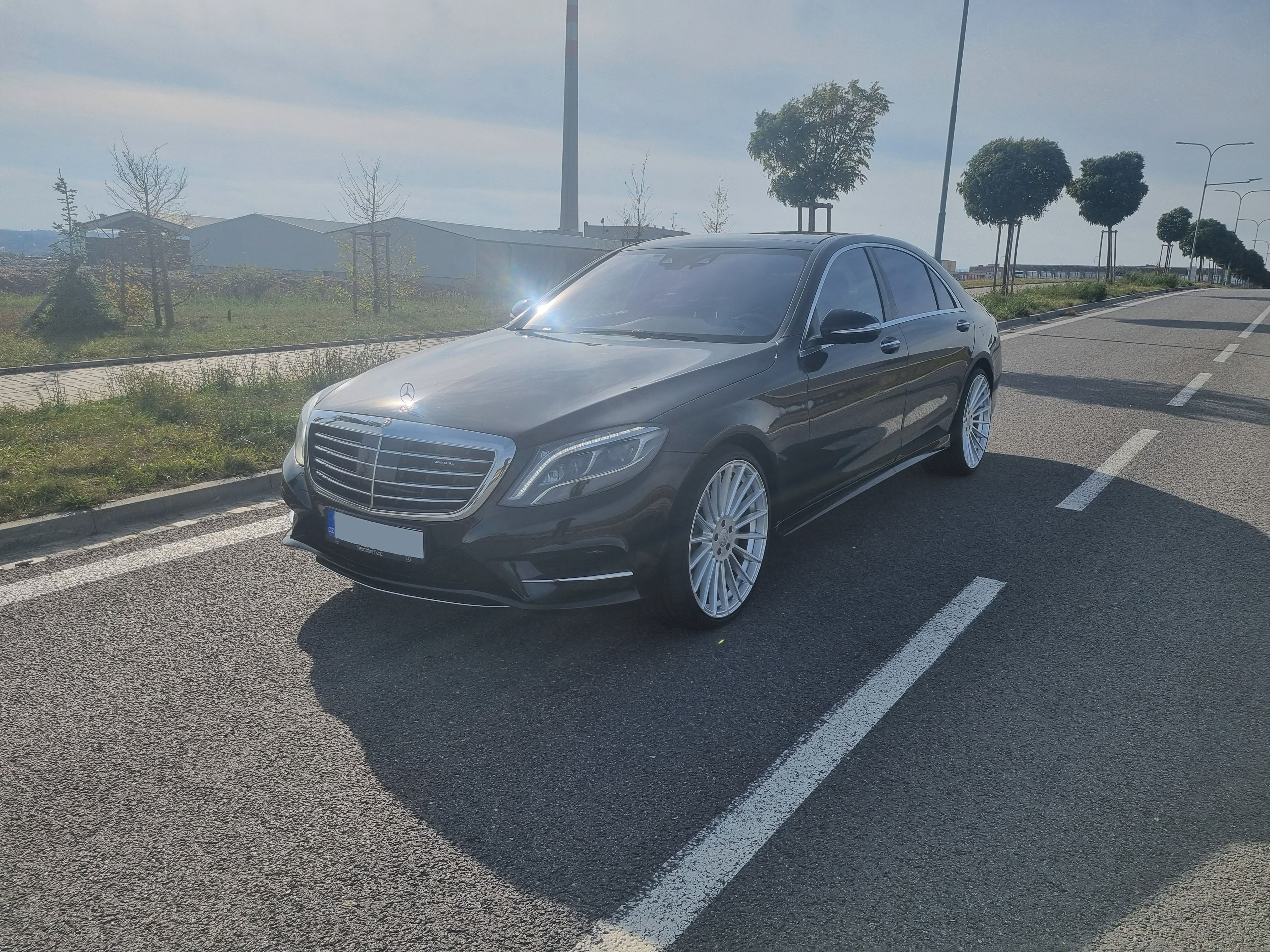 Mercedes-Benz Třídy S, S500L 4Matic AMG - fotka 2