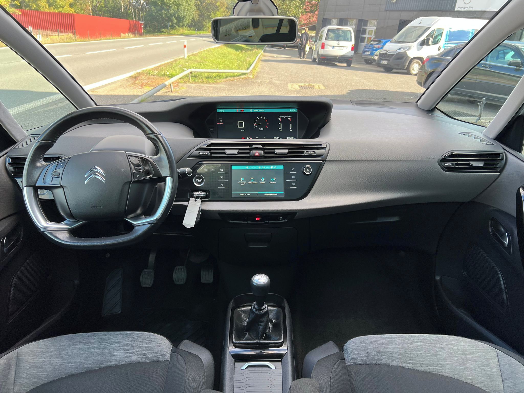 Citroën Grand C4 Picasso, 1.2 130k 7MÍST SERVIS ZÁRUKA - fotka 3