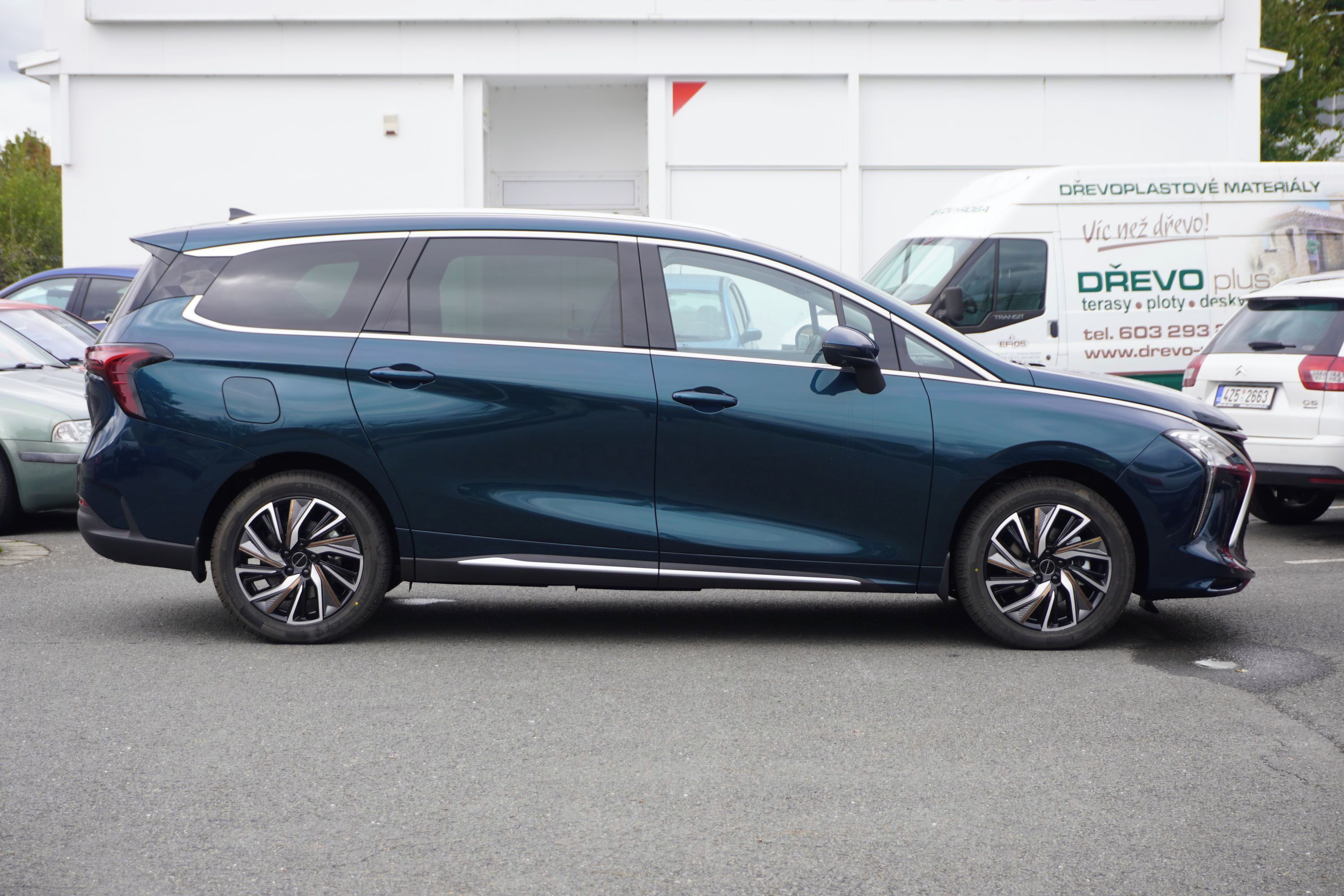 Dongfeng U-Tour, Exclusive FR 7míst - fotka 4