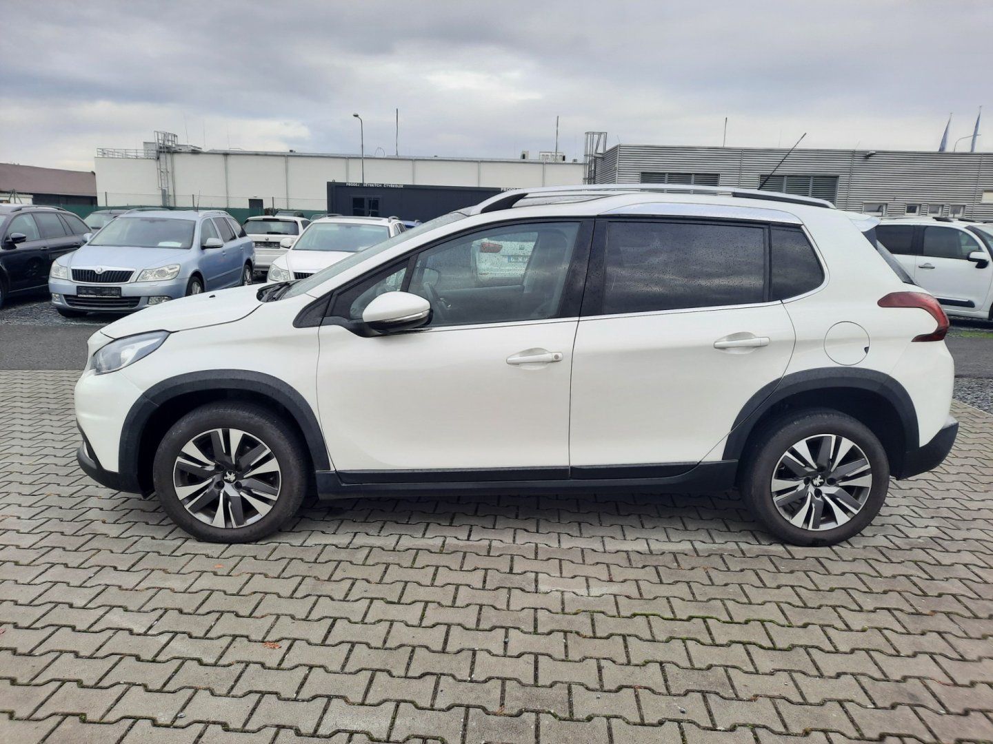 Peugeot 2008, 1.6 HDi *PANORAMA* AUTOMAT* - fotka 5