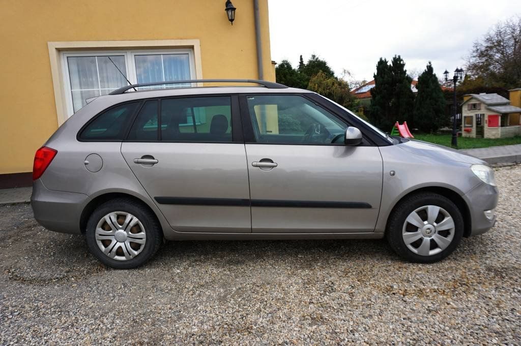 Škoda Fabia, AMBITION 1,2 TSI 63 kW - fotka 4
