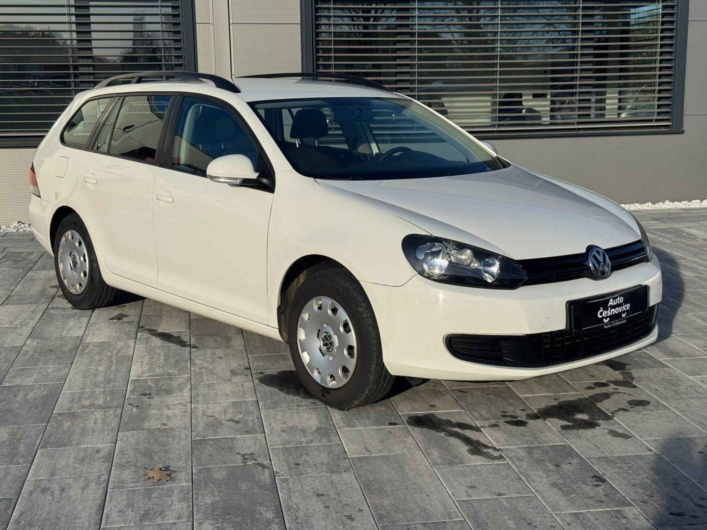 Volkswagen Golf, Comfortline 1.2 TSI 77kW - fotka 3