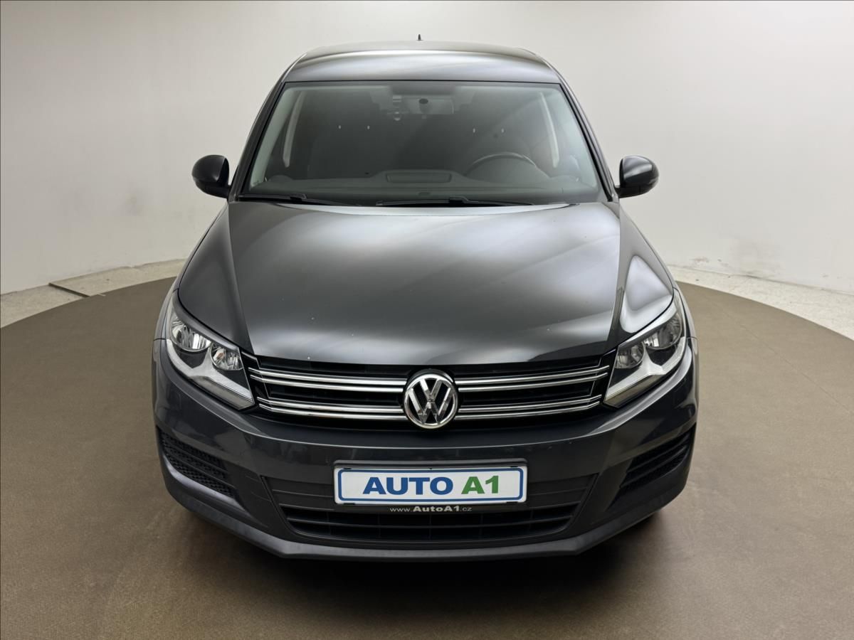 Volkswagen Tiguan, 2,0 110kW 4X4 NAVI SERVIS TZ - fotka 2
