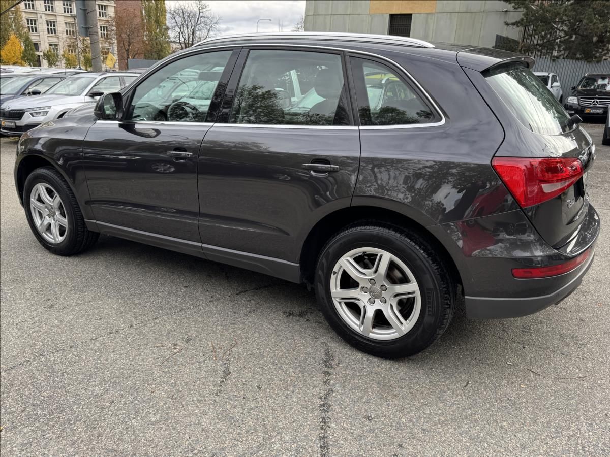 Audi Q5, 2,0 Manual+125kw+TAŽNÉ ORIGO ! - fotka 6