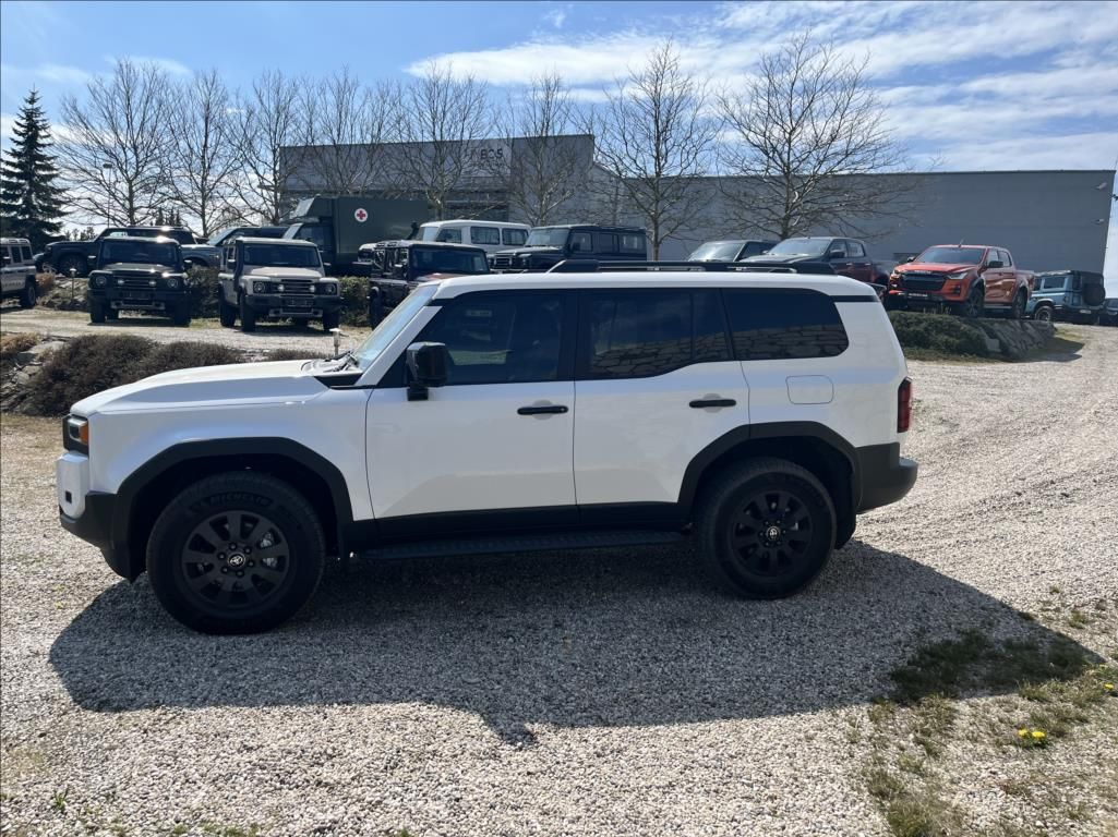Toyota Land Cruiser, 2,4 iFORCE MAX HEV Premium - fotka 4