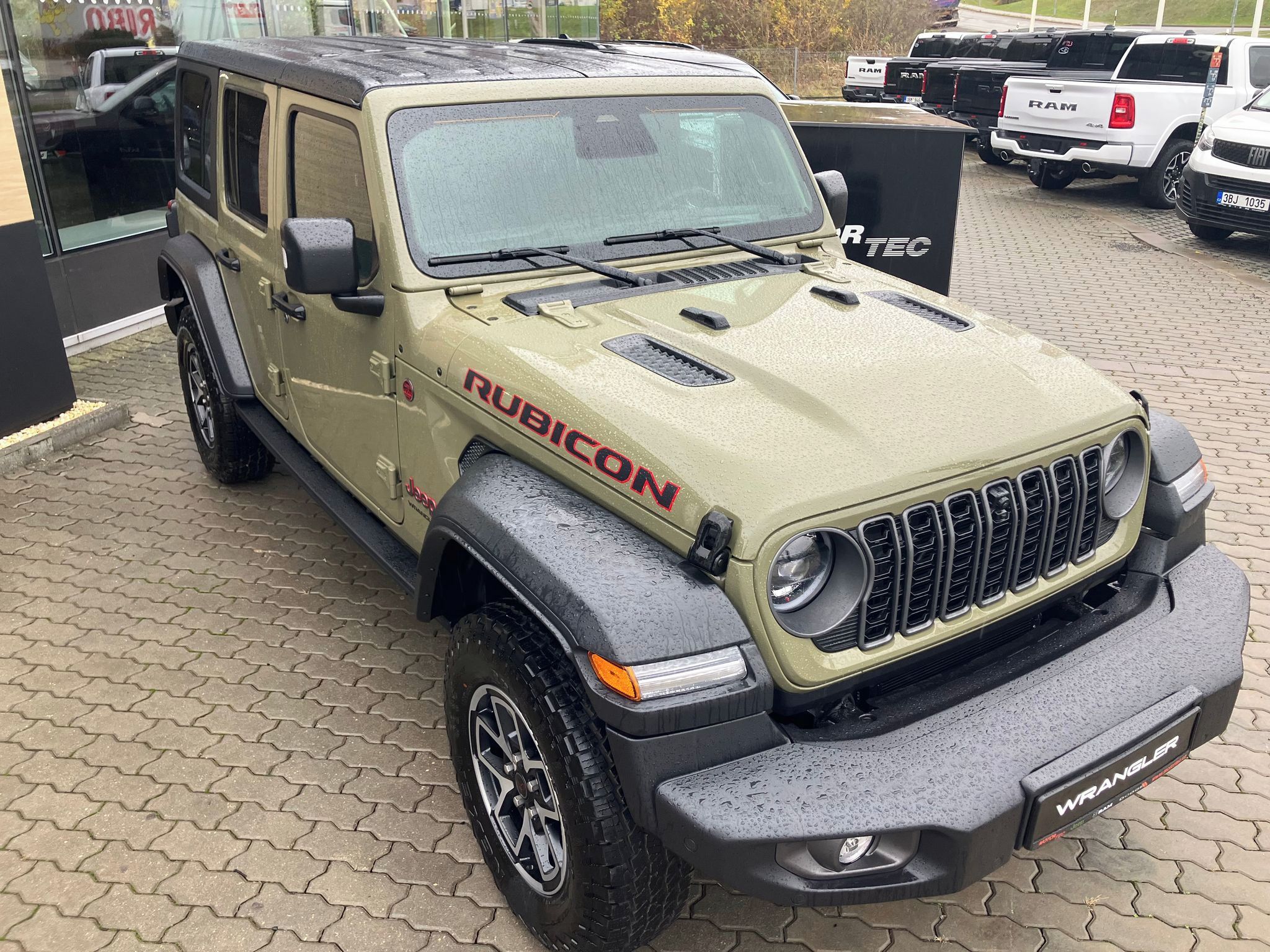 Jeep Wrangler, 2.0T 272k Rubicon 8AT. - fotka 4