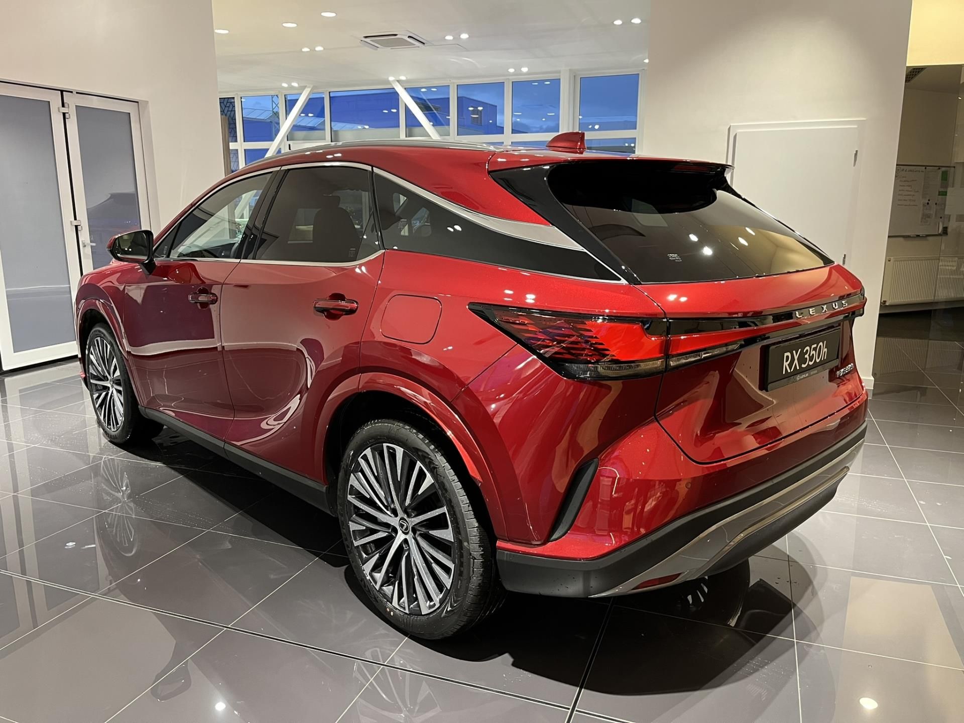 Lexus RX 350h, Executive Plus 4x4 - fotka 6