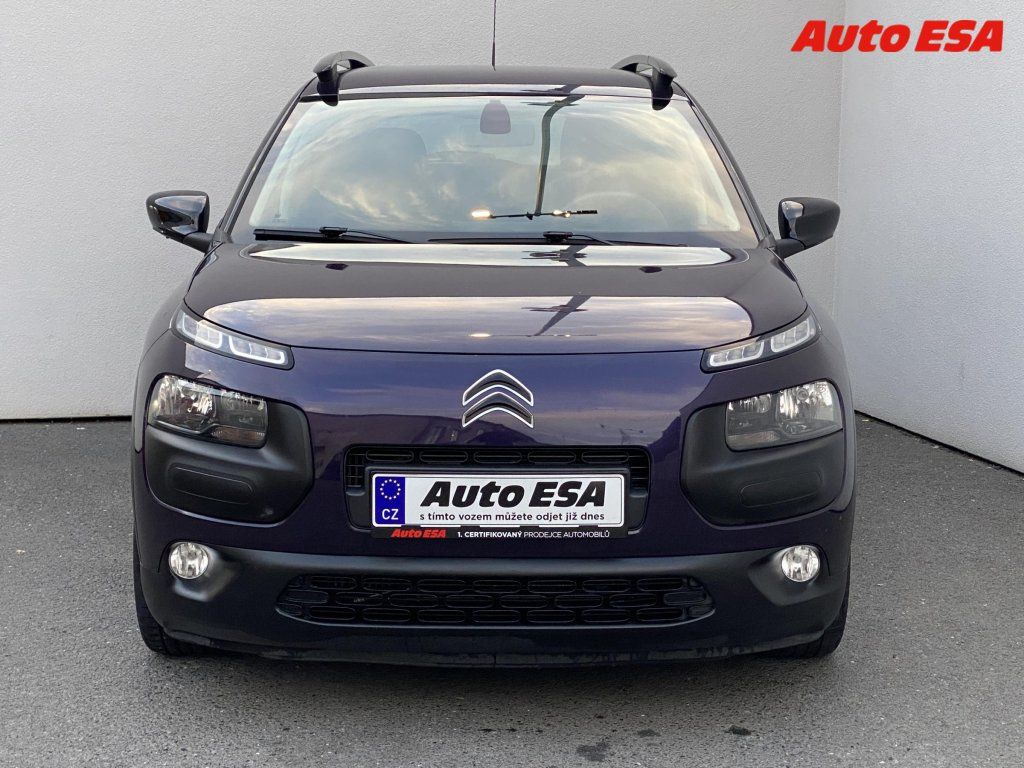 Citroën C4 Cactus, 1.2 PT,Shine,navi - fotka 2