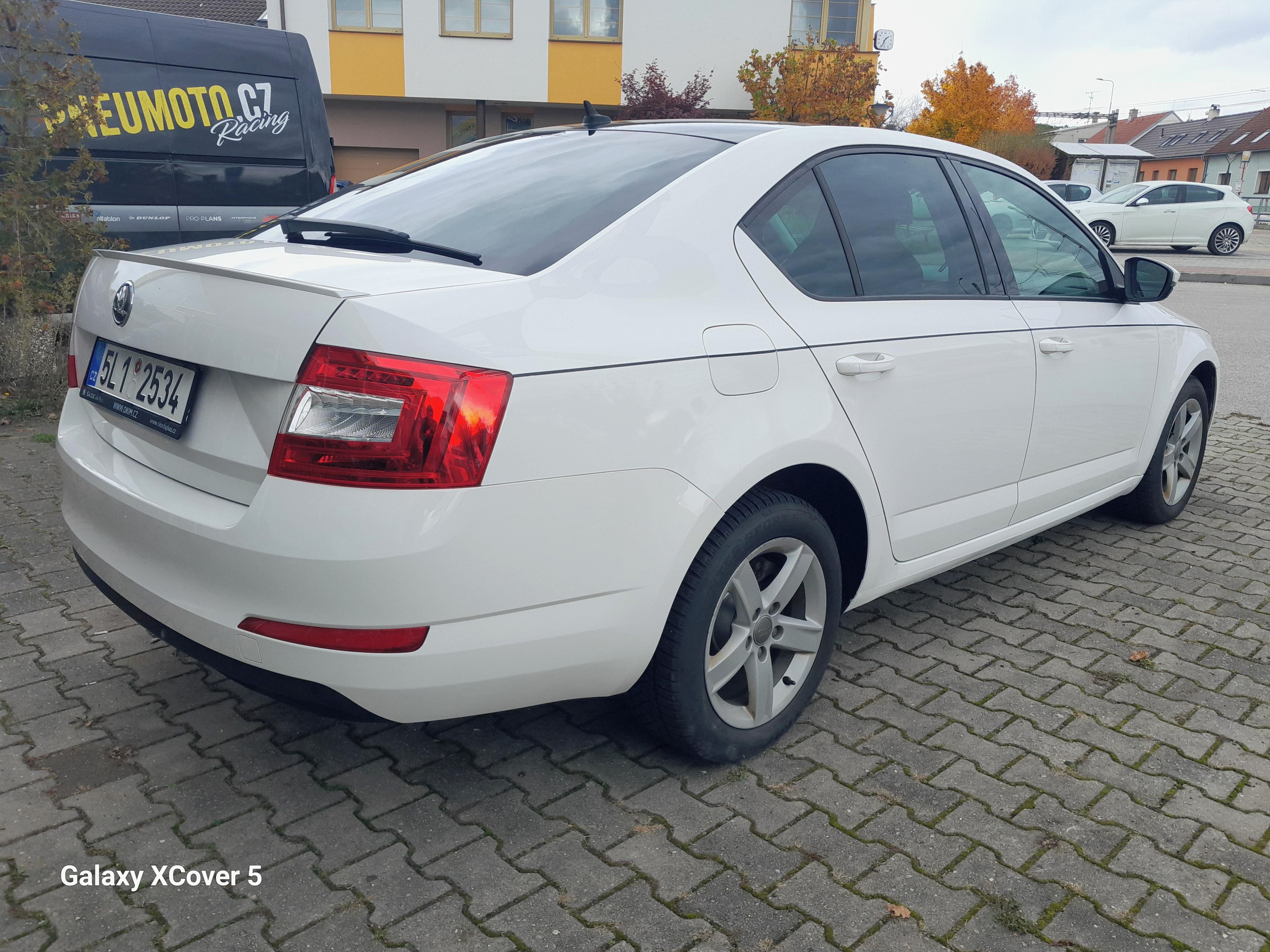 Škoda Octavia, 1.2TSI Elegance, 77kW, CZ - fotka 5