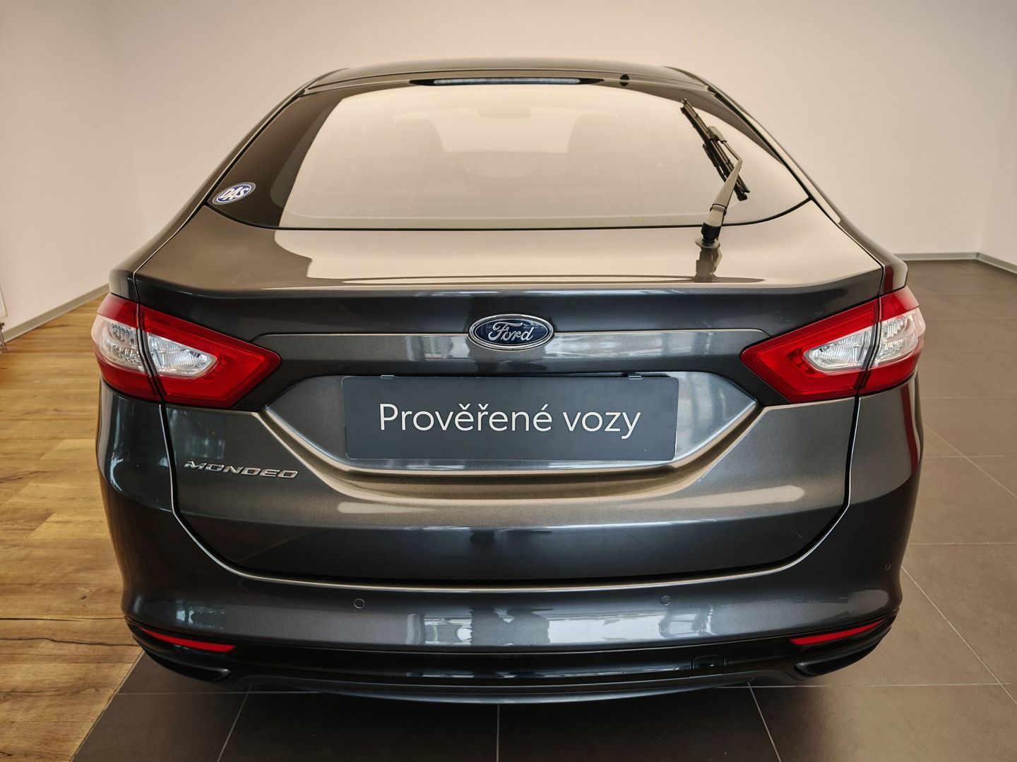 Ford Mondeo, Titanium 2.0 EcoBoost 179kW - fotka 4