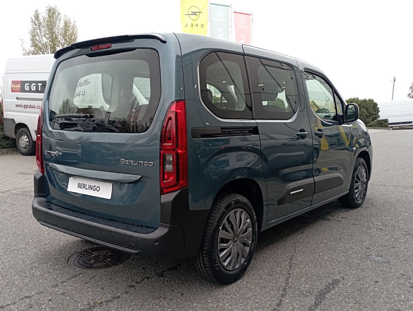 Citroën Berlingo, PLUS 1.5 BlueHDi 100 S&S MAN6 - fotka 4