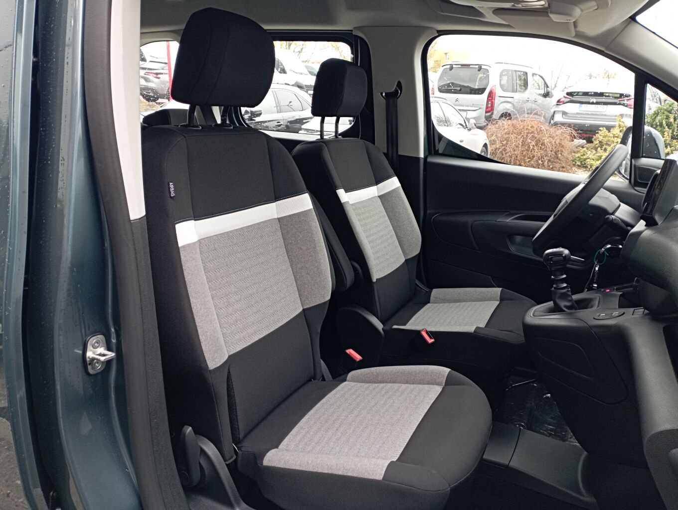 Citroën Berlingo, PLUS 1.5 BlueHDi 100 S&S MAN6 - fotka 6