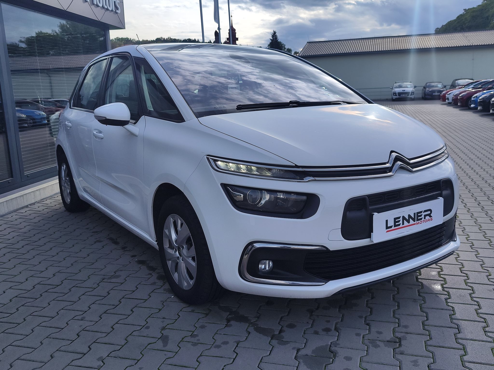 Citroën C4 Picasso, 1.5 HDi/96kW NAVI 1.MAJ ČR - fotka 3