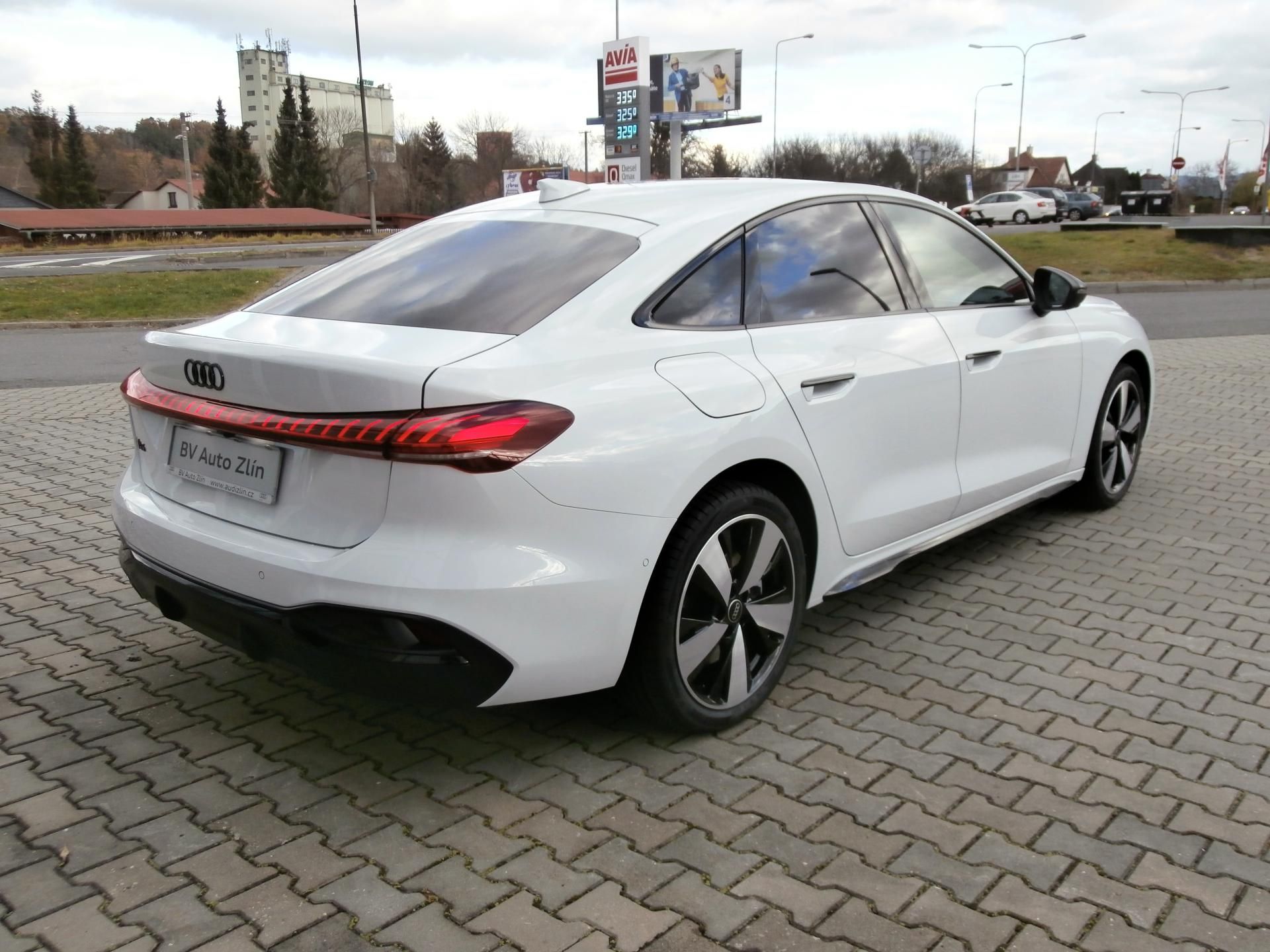 Audi A5, Limuzína TDI quattro 150kW - fotka 5