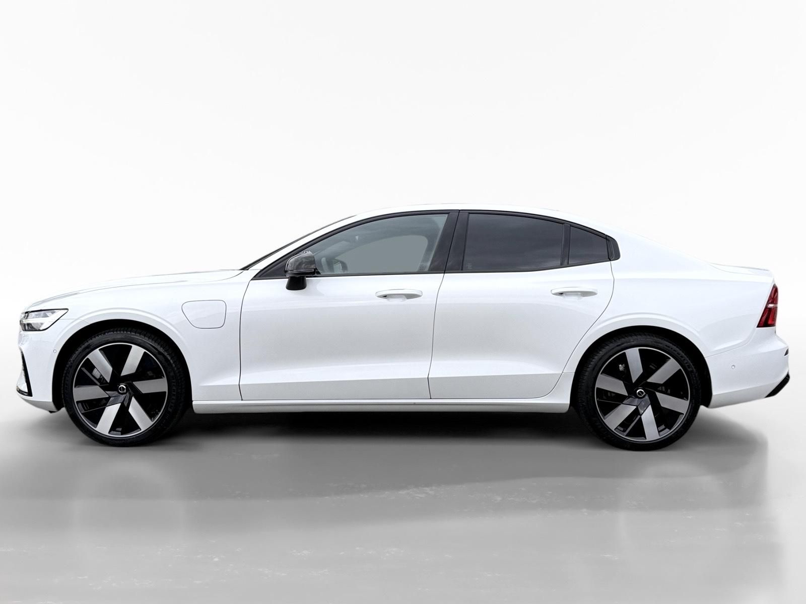 Volvo S60, T6 AWD RECHARGE // ULTIMATE - fotka 4
