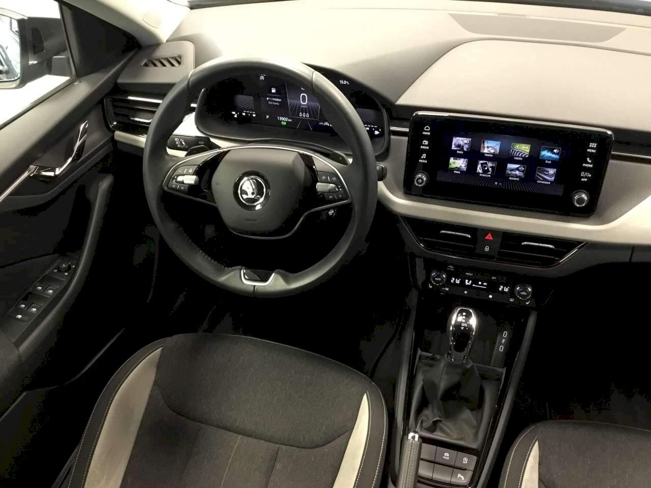 Škoda Kamiq, Top Selection DSG 1.0 TSI 85 k - fotka 5
