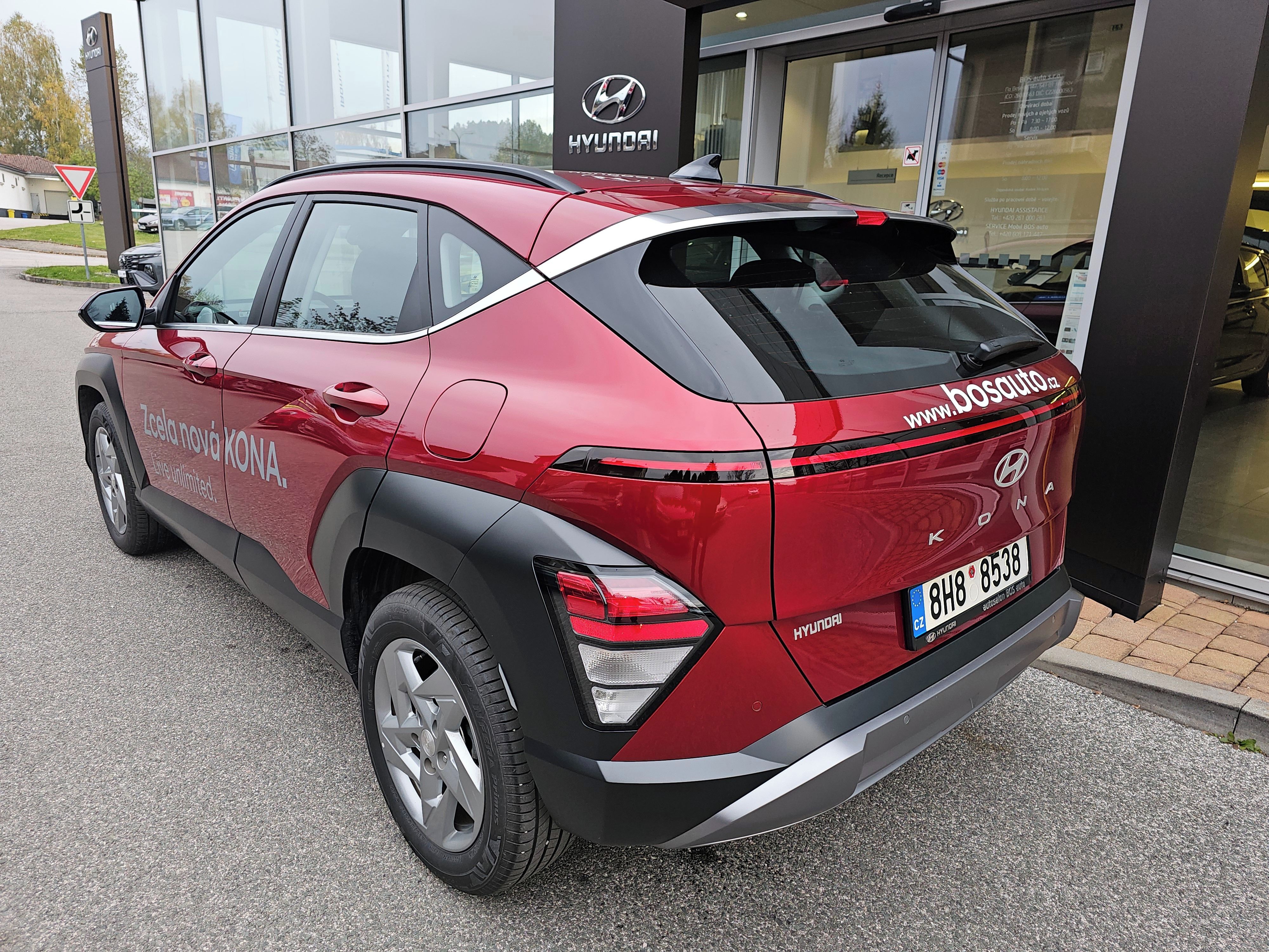 Hyundai Kona, 1,6TGDi  7-DCT  Smart - fotka 3