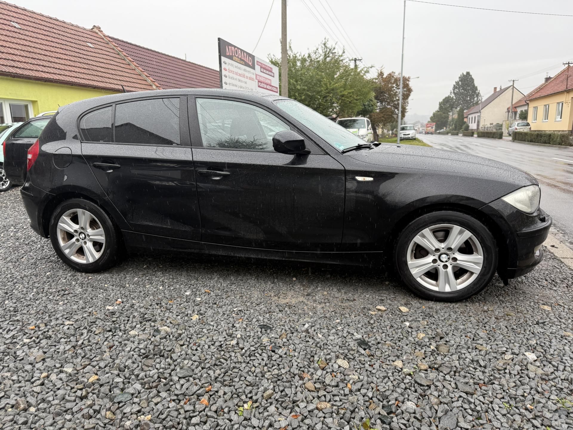 BMW Řada 1, 118 D ALU XENON. - fotka 6