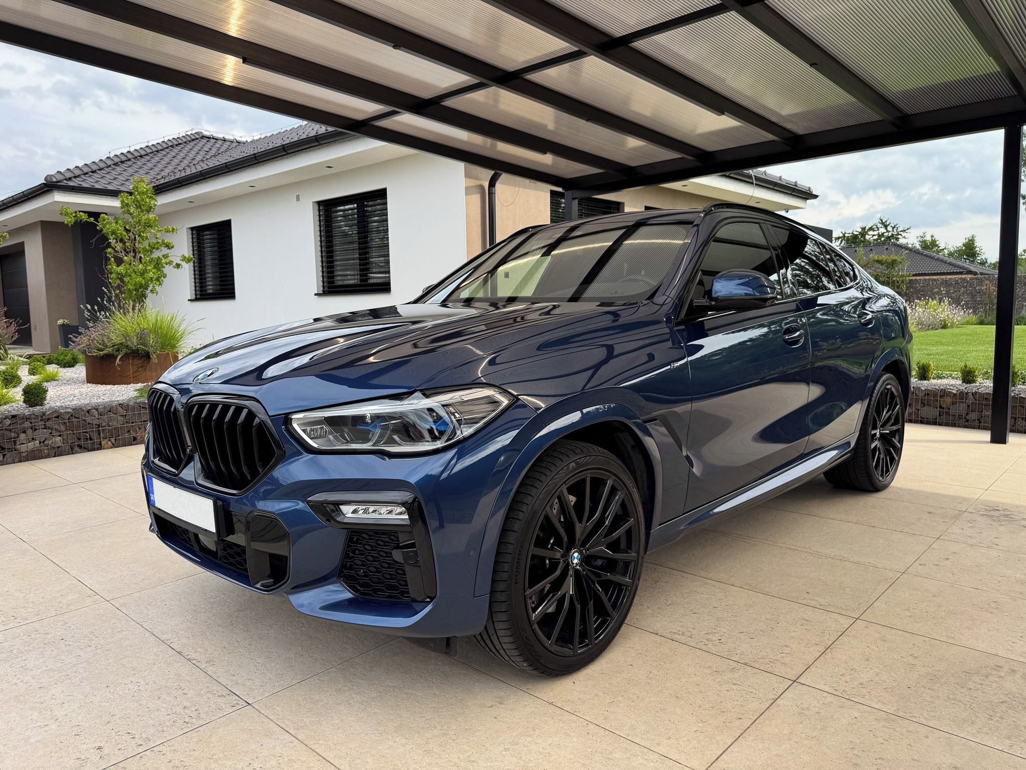 BMW X6, 40d |Masážne sedačky, Laser sv