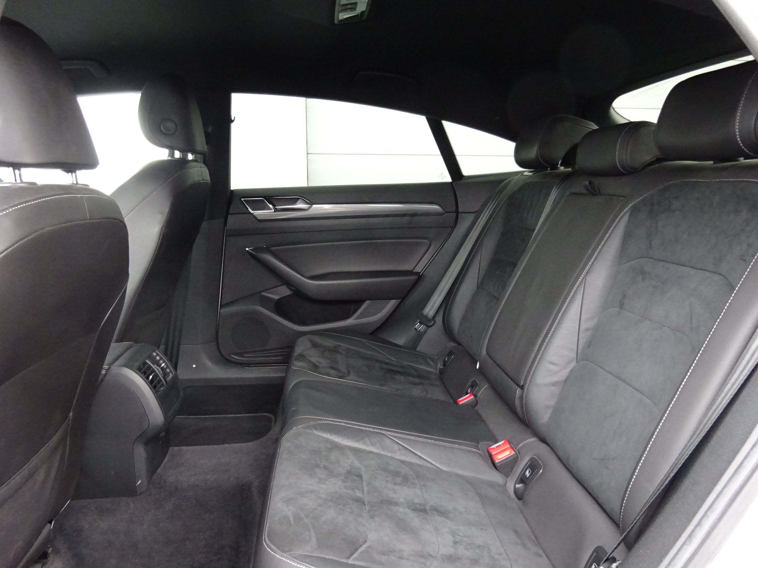 Volkswagen Arteon, 2.0 TDi 176 kW - fotka 6