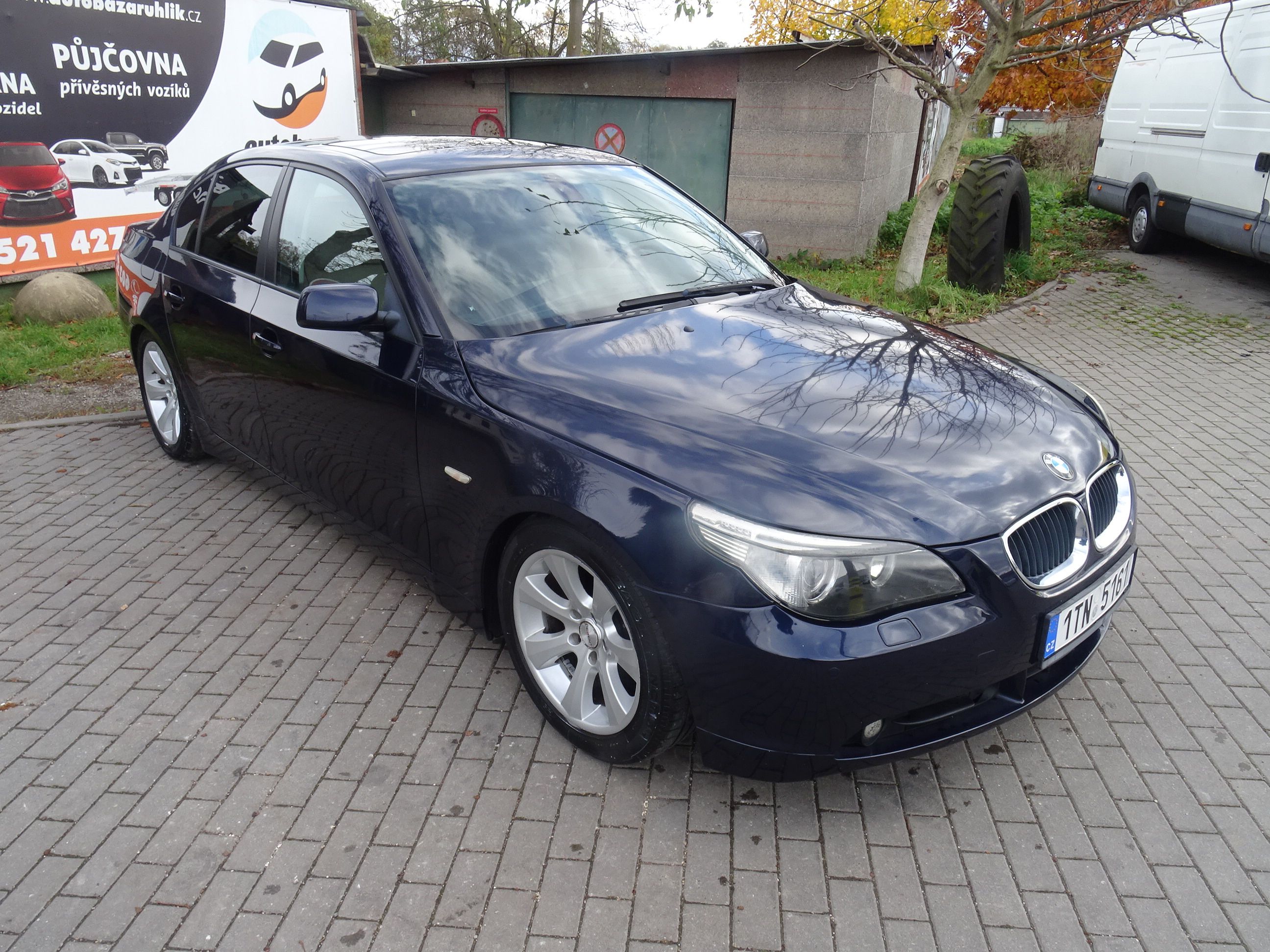 BMW Řada 5, 530 D - fotka 3