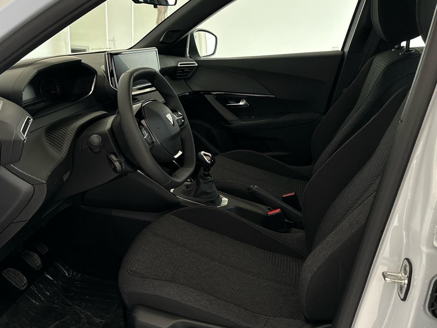 Peugeot 2008, Style PureTech 100 S&S MAN6 - fotka 6