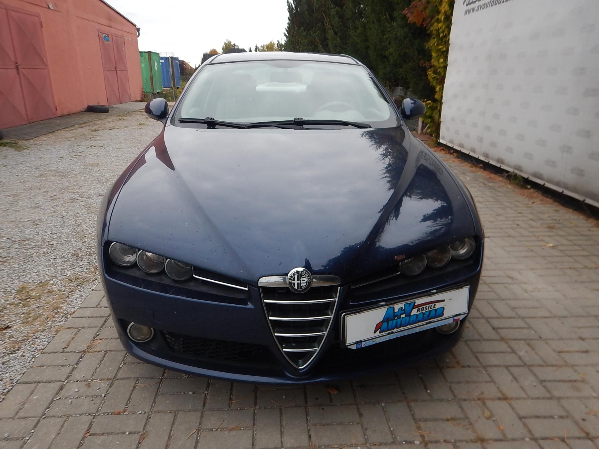 Alfa Romeo 159, 1.9 Jtd 110 kw - fotka 6