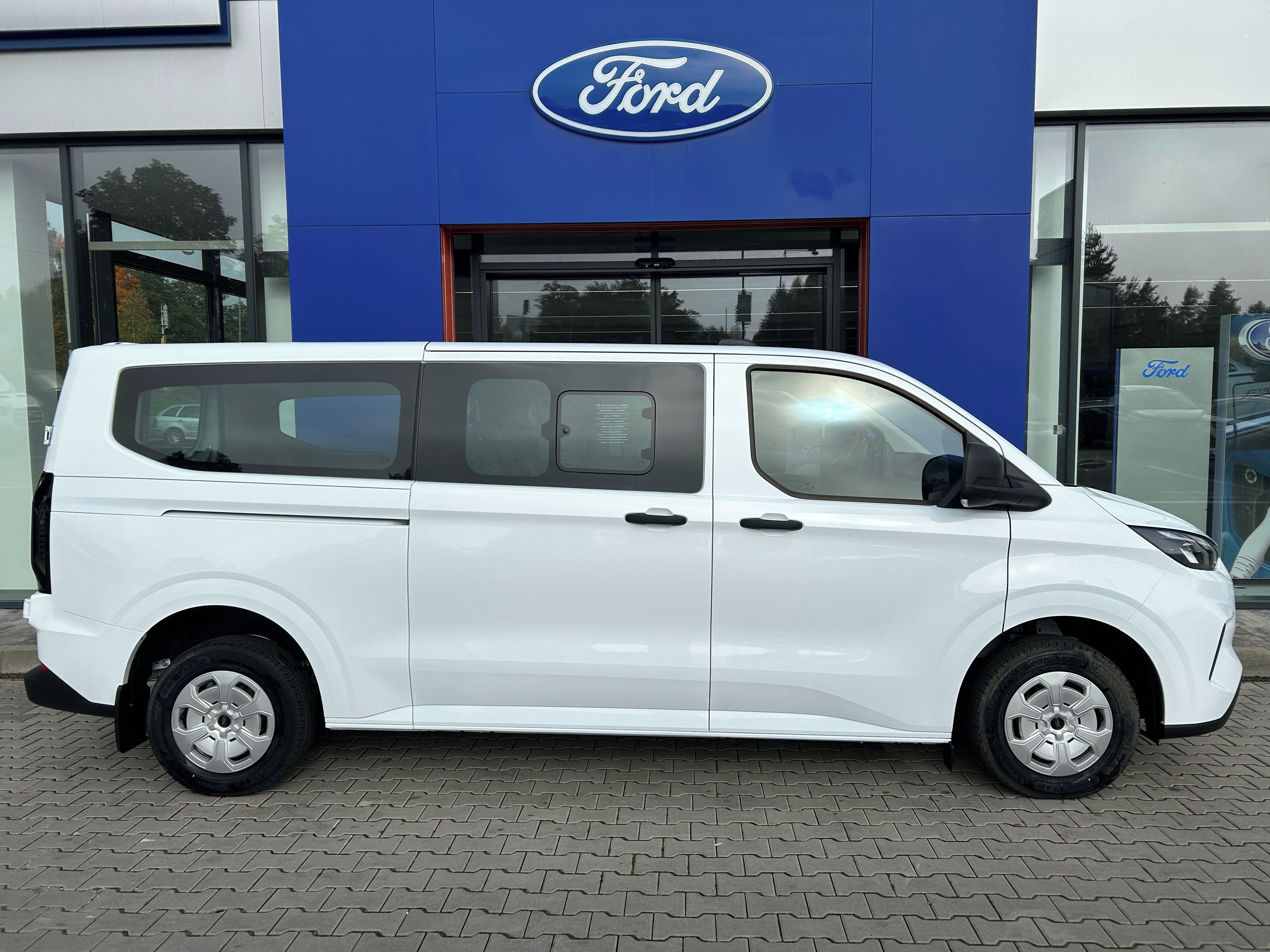 Ford Transit Custom, 2.0 EcoBlue 100kW Trend 320 L2 - fotka 3