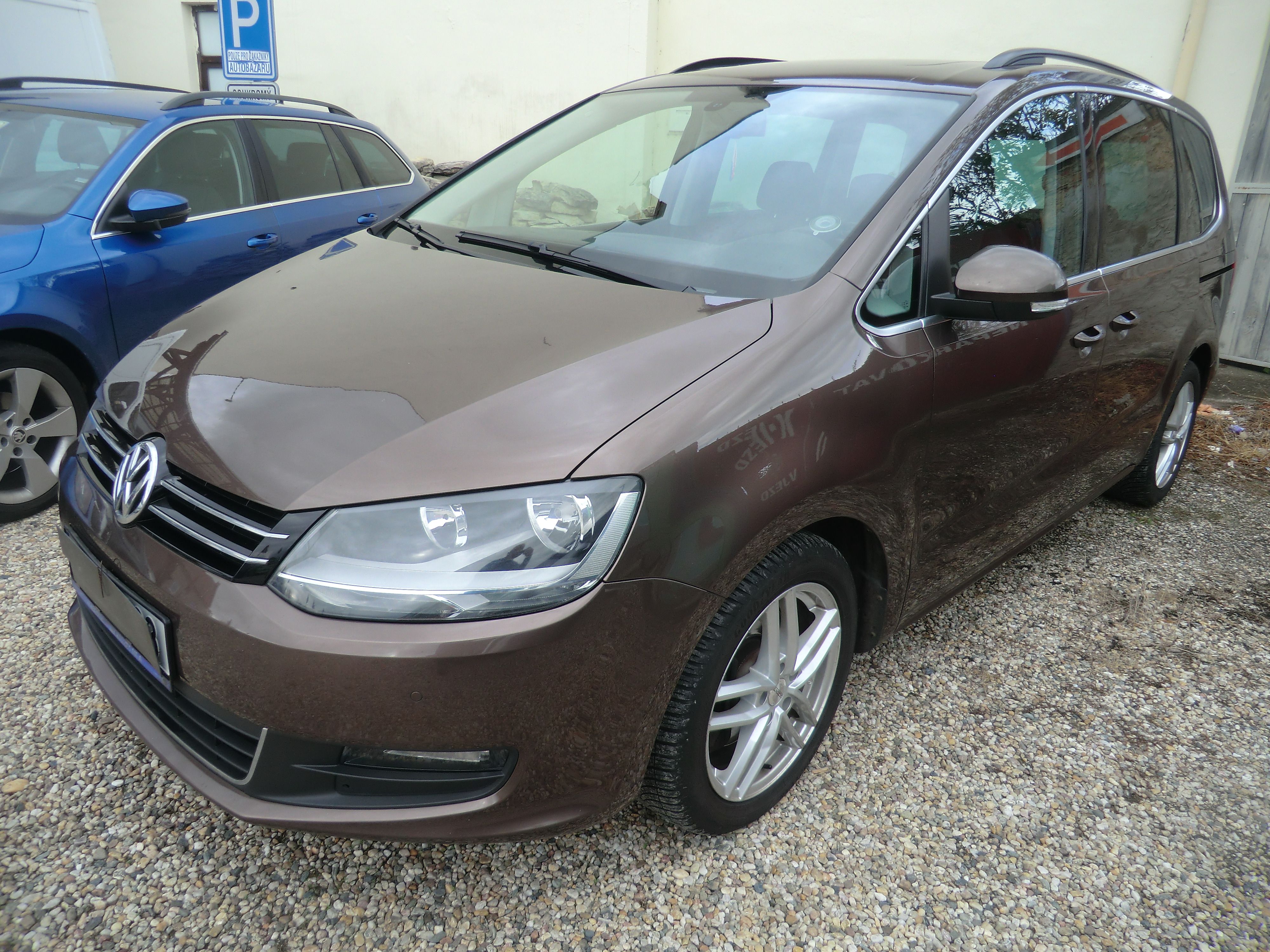 Volkswagen Sharan, 2.0TDi 125kW DSG PANORAMA - fotka 2