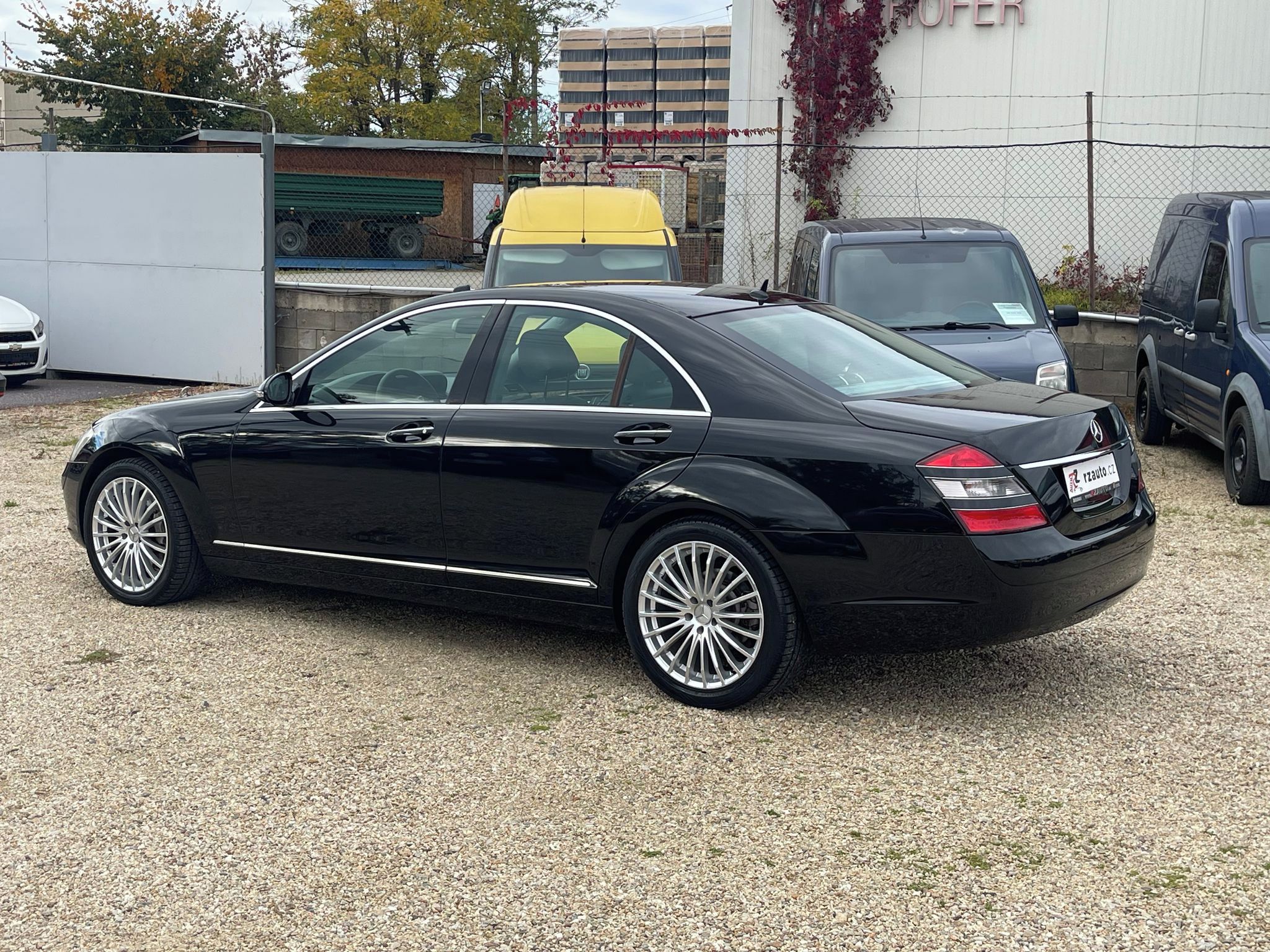 Mercedes-Benz Třídy S, S 350 200kW - fotka 3