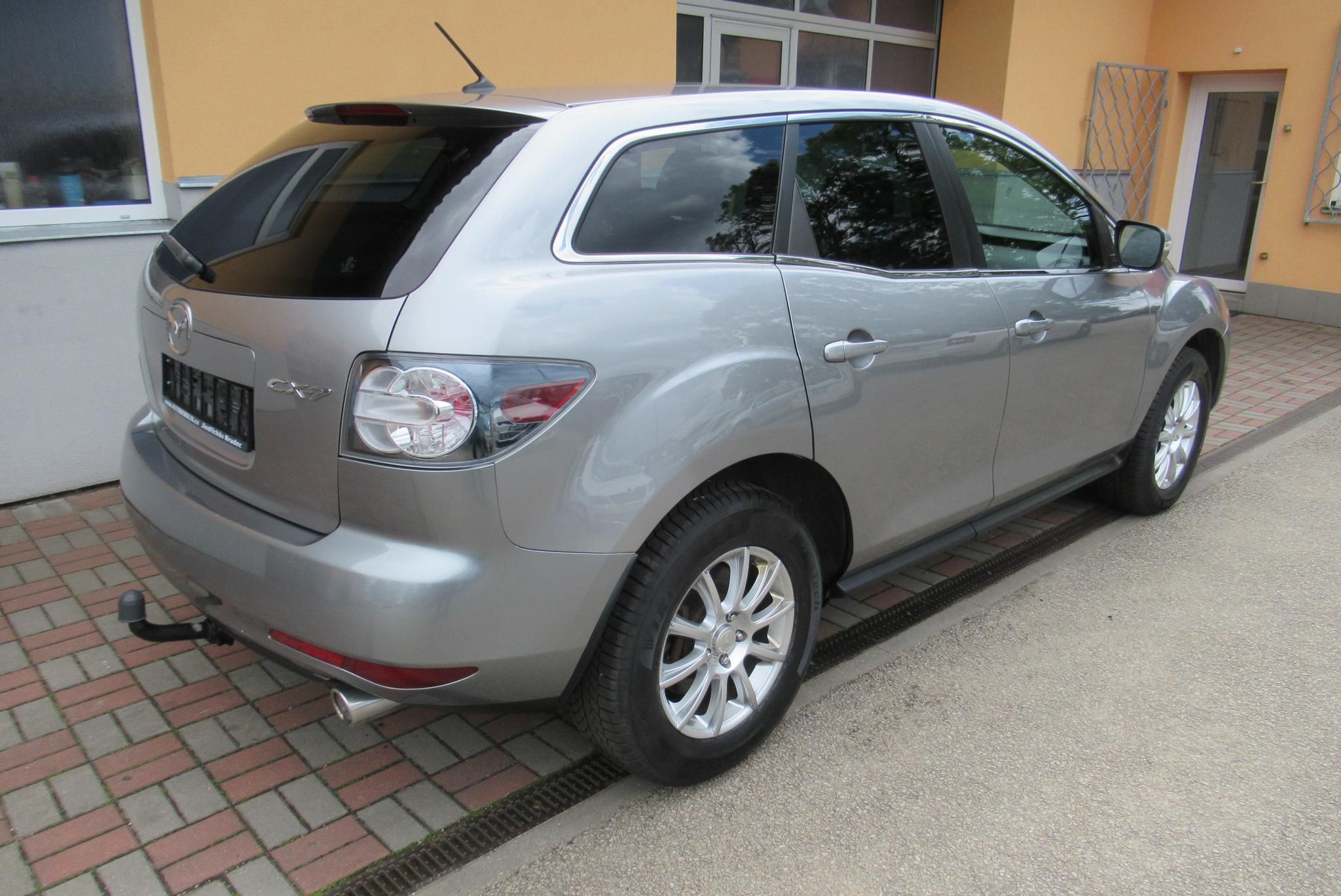 Mazda CX-7, 2.2 CD 4x4  AUT. KLIMA TAŽNÉ - fotka 2