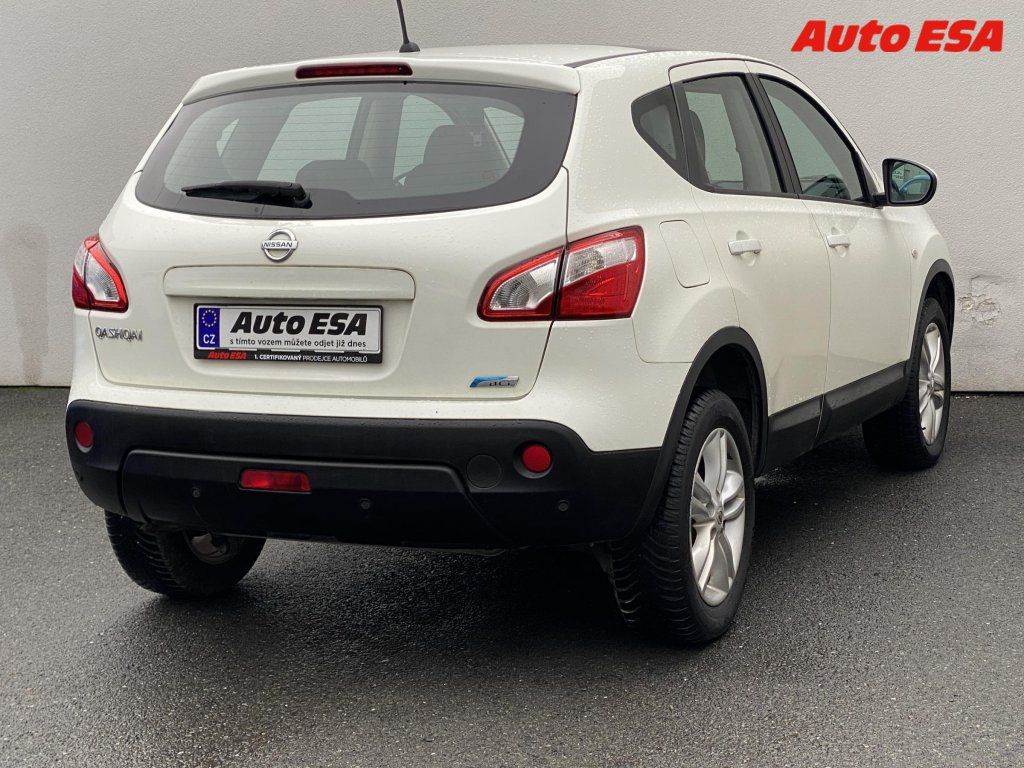 Nissan Qashqai, 1.6dCi,Acenta,panor - fotka 4