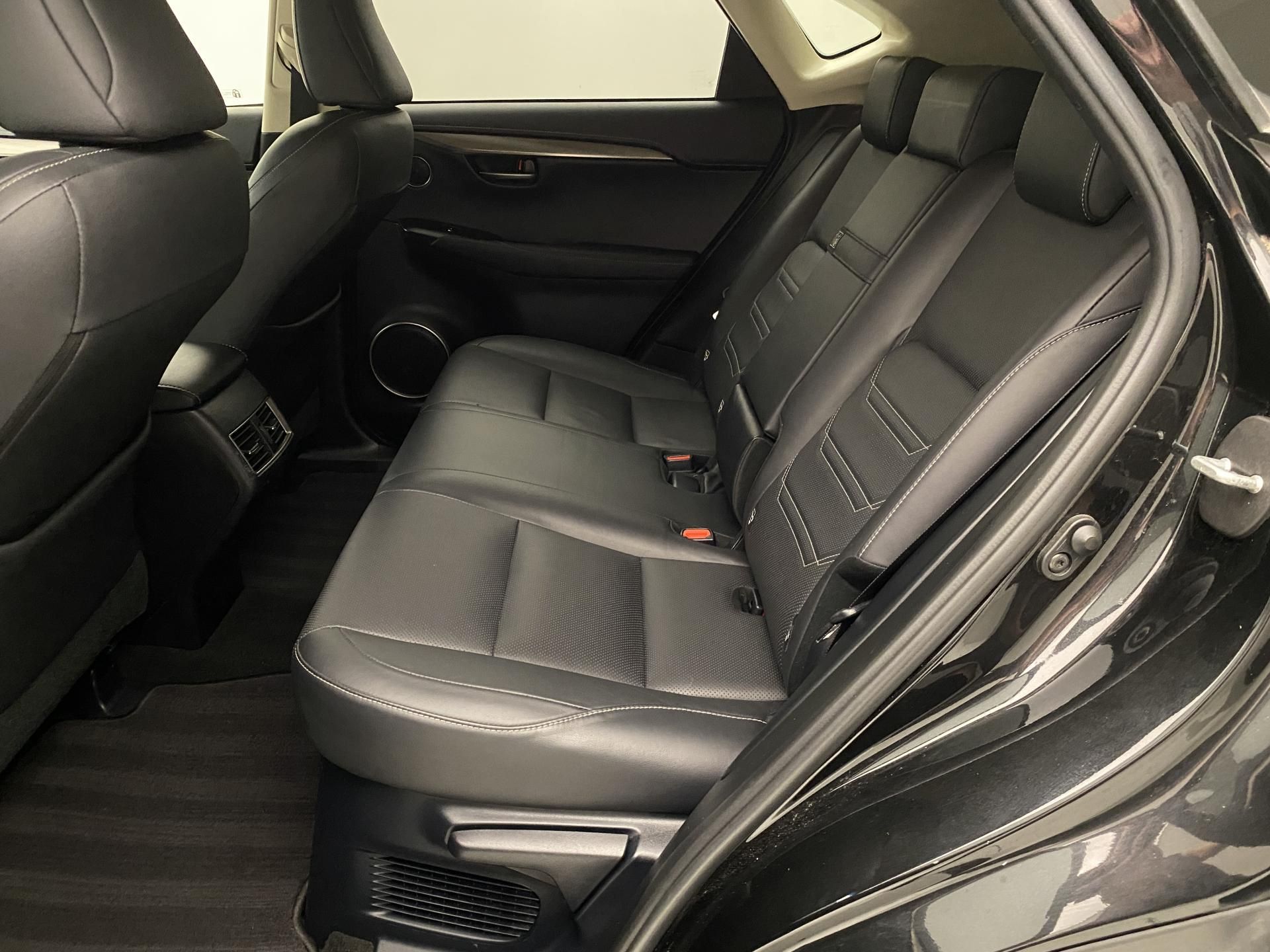 Lexus NX 300h, AWD AUT CZ - fotka 5