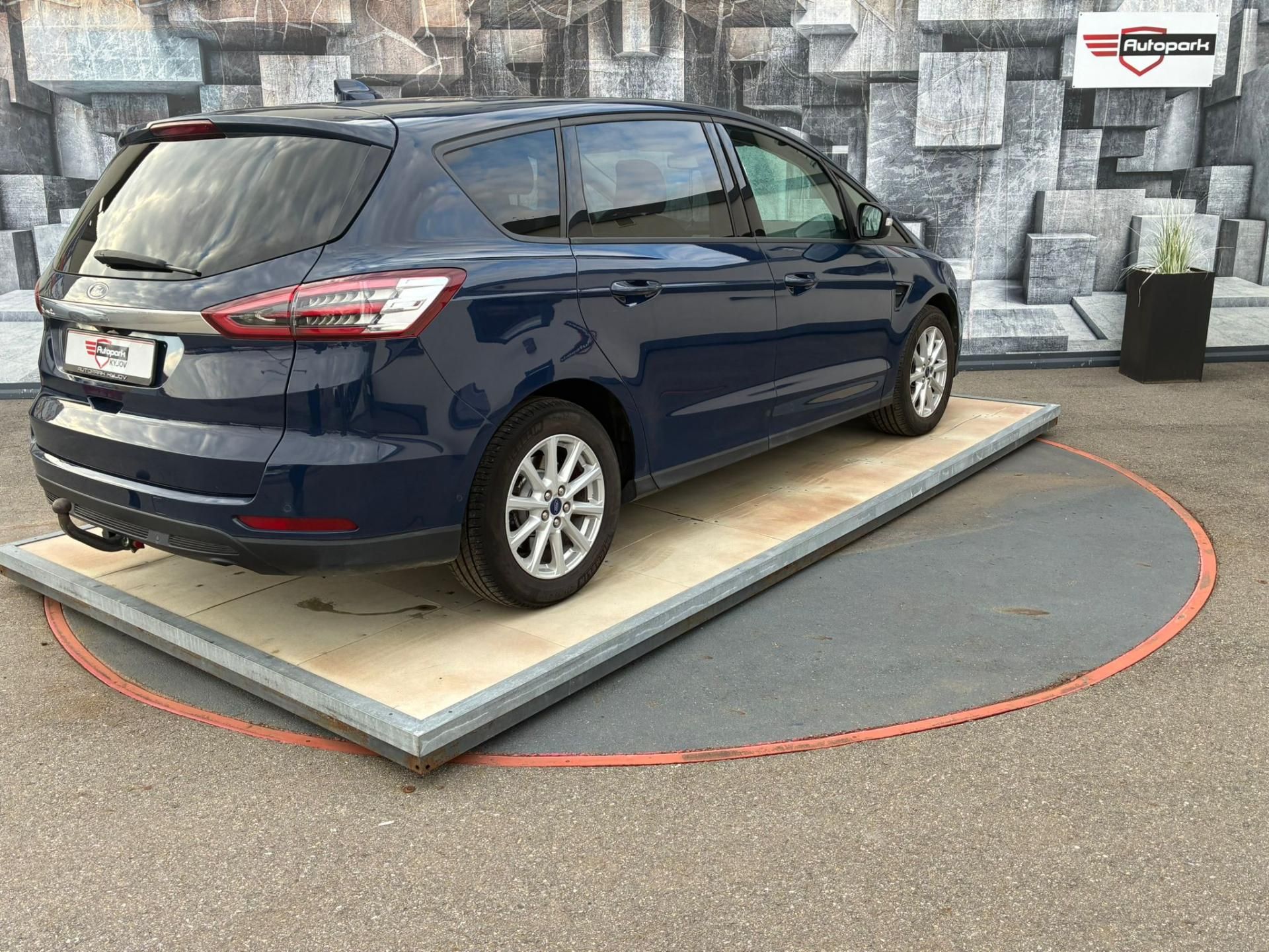 Ford S-MAX, 2.0TDCi, 110KW - fotka 6