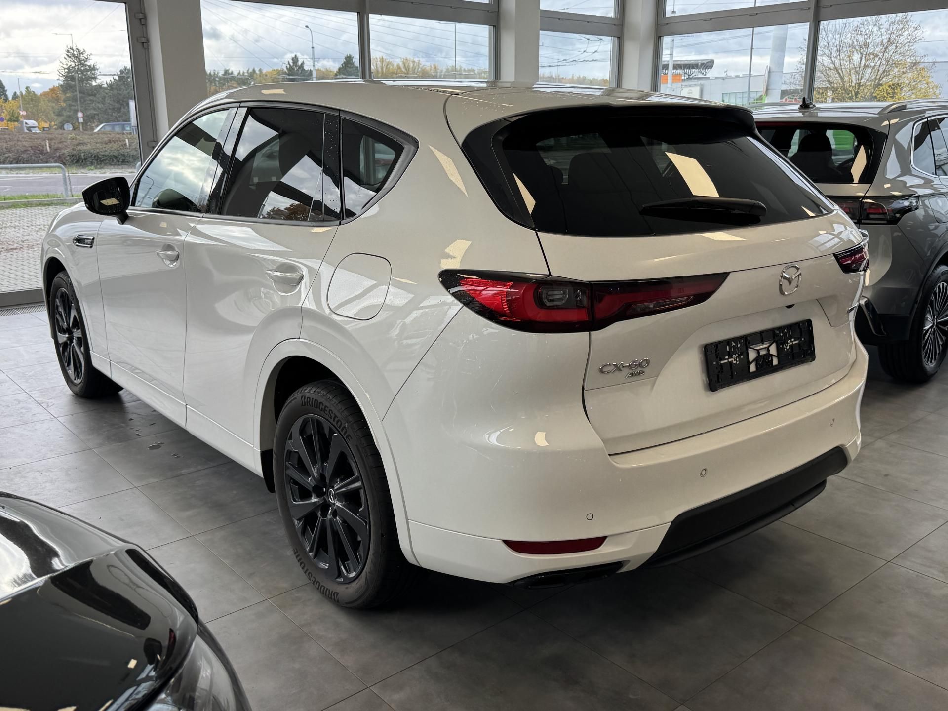 Mazda CX-60, 2,5L HOMURA e-SKYACTIV PHEV - fotka 5
