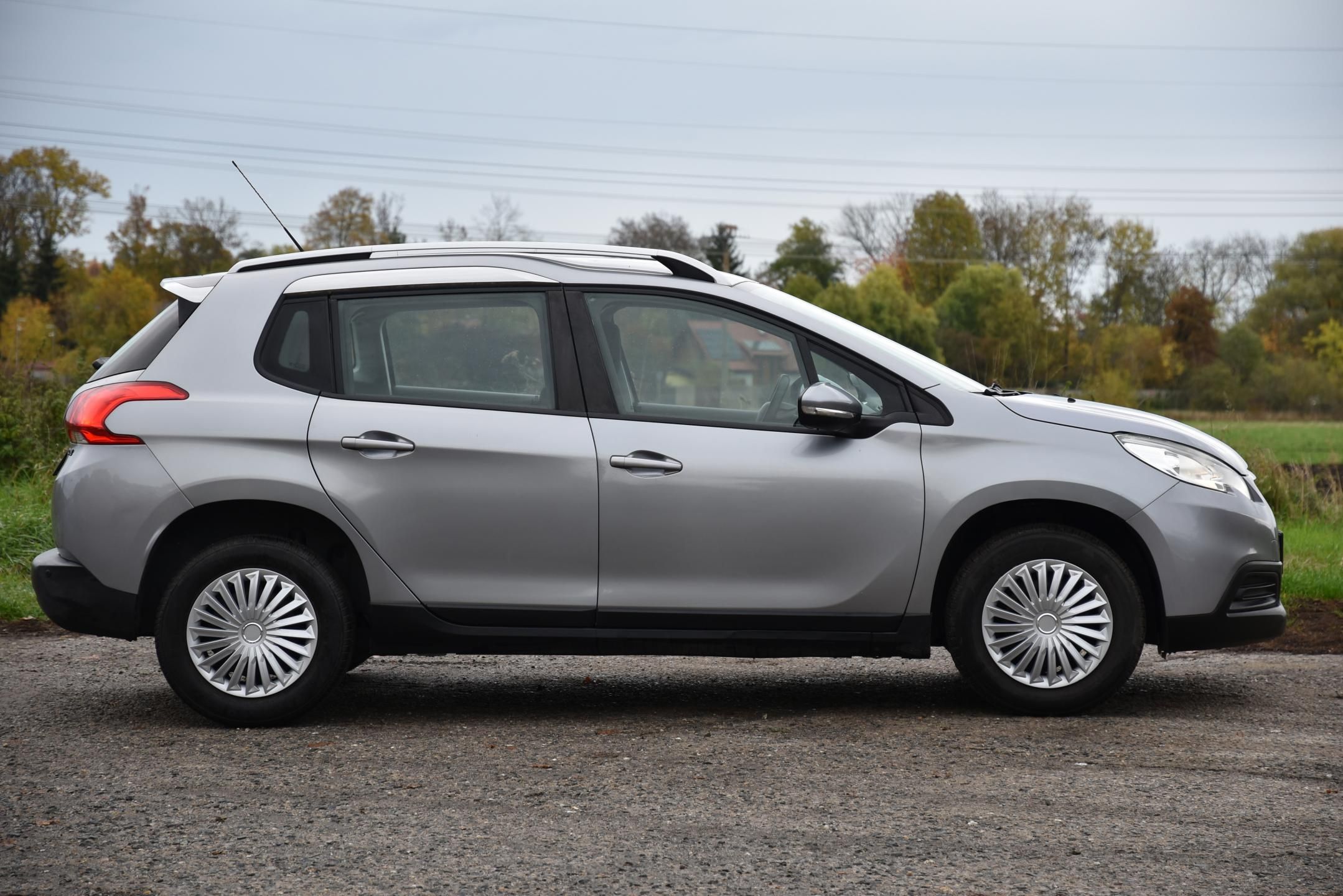 Peugeot 2008, 1.2, KLIMATIZACE, TEMPOMAT - fotka 2