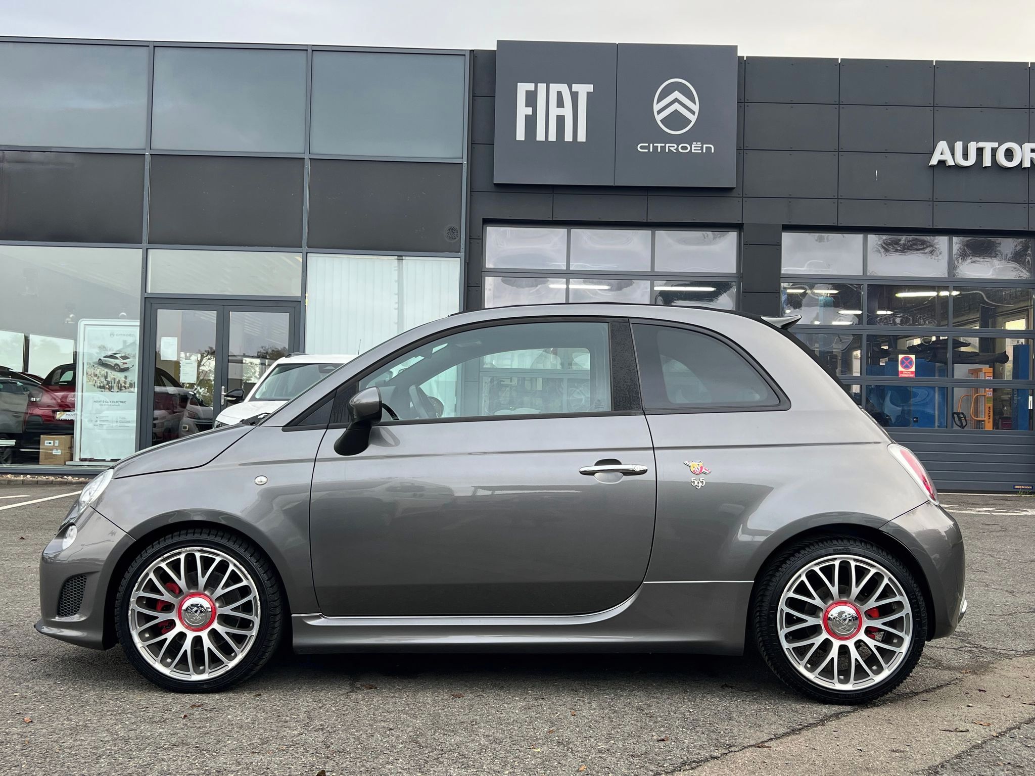 Abarth 595, 1.4 T-Jet 118kW SERVIS ZÁRUKA - fotka 4