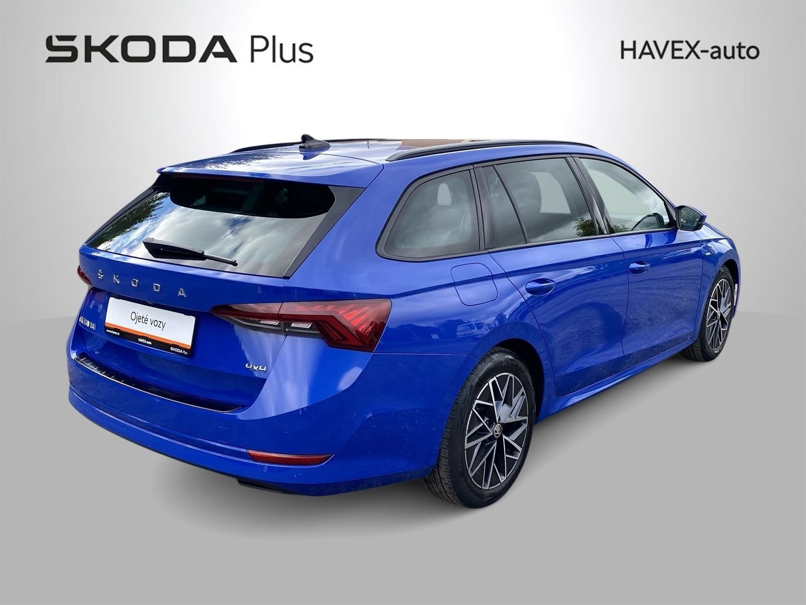 Škoda Octavia, Combi 2.0 TDI 4x4 DSG - fotka 2