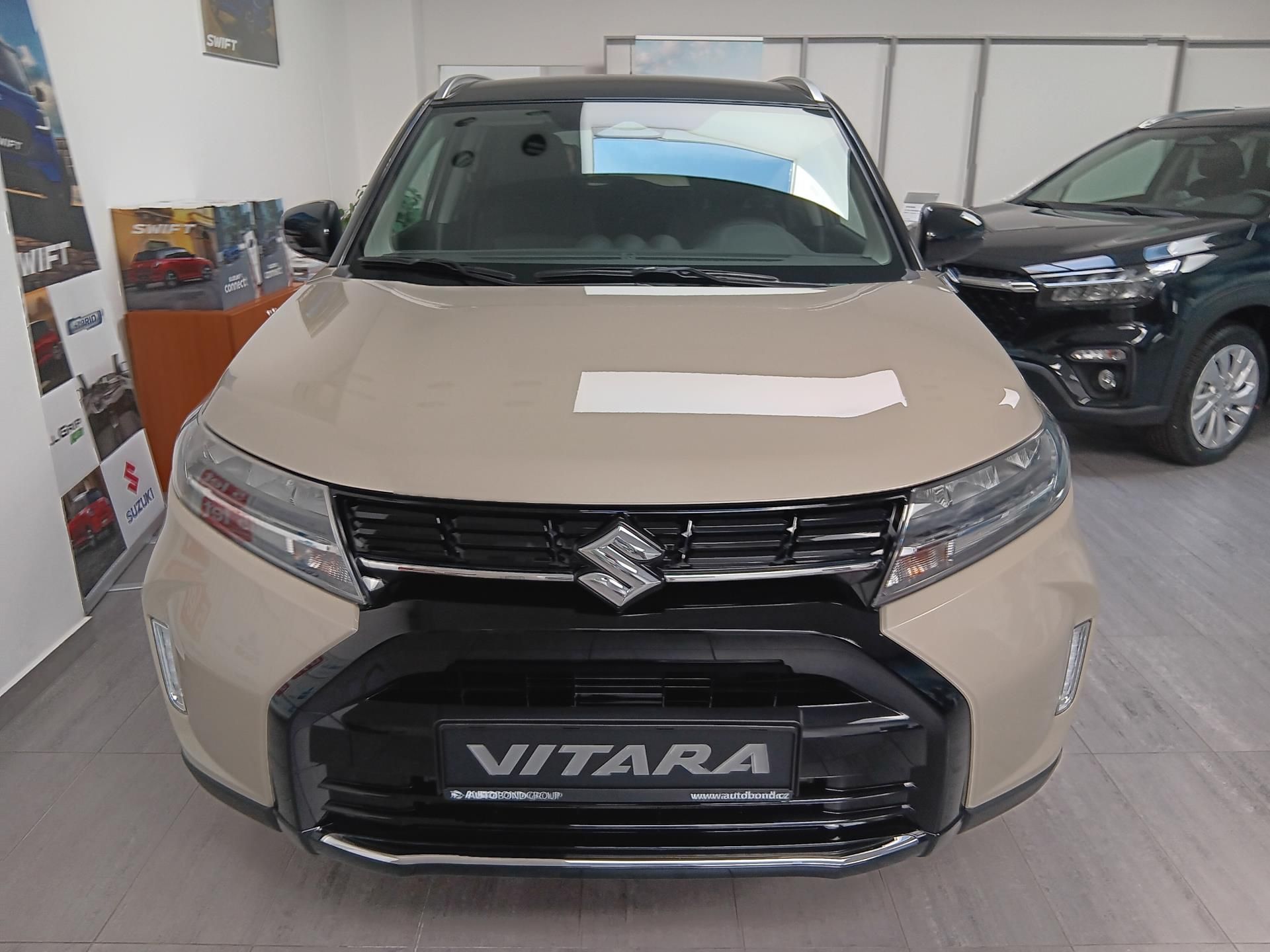 Suzuki Vitara, PREMIUM 1,4 HYBRID M/T 4x2 MY2 - fotka 3