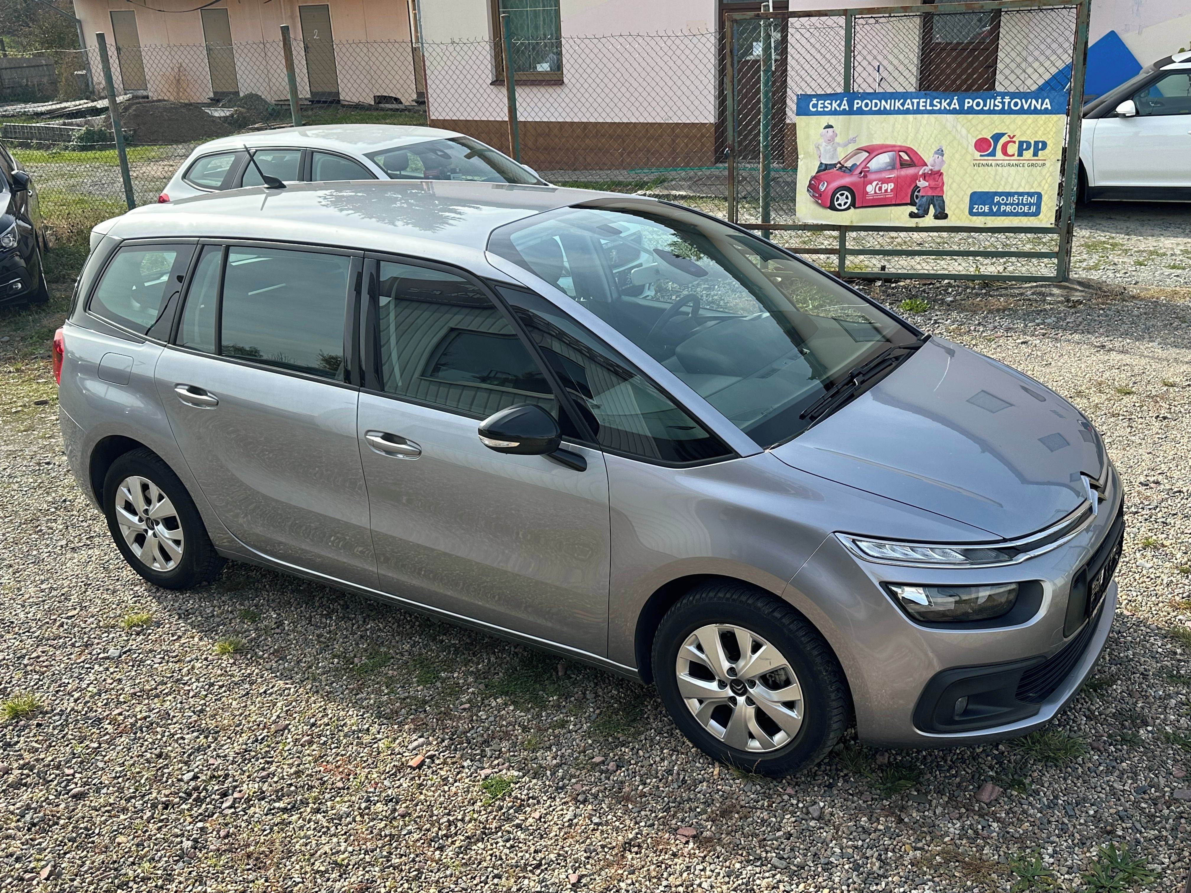 Citroën Grand C4 SpaceTourer, 1,5 BlueHDi 96 kW 7-MÍST - fotka 3