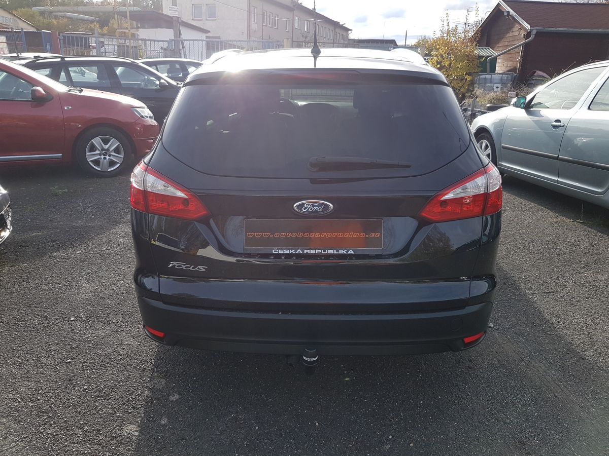 Ford Focus, 1.6i 63KW REZERVACE - fotka 4