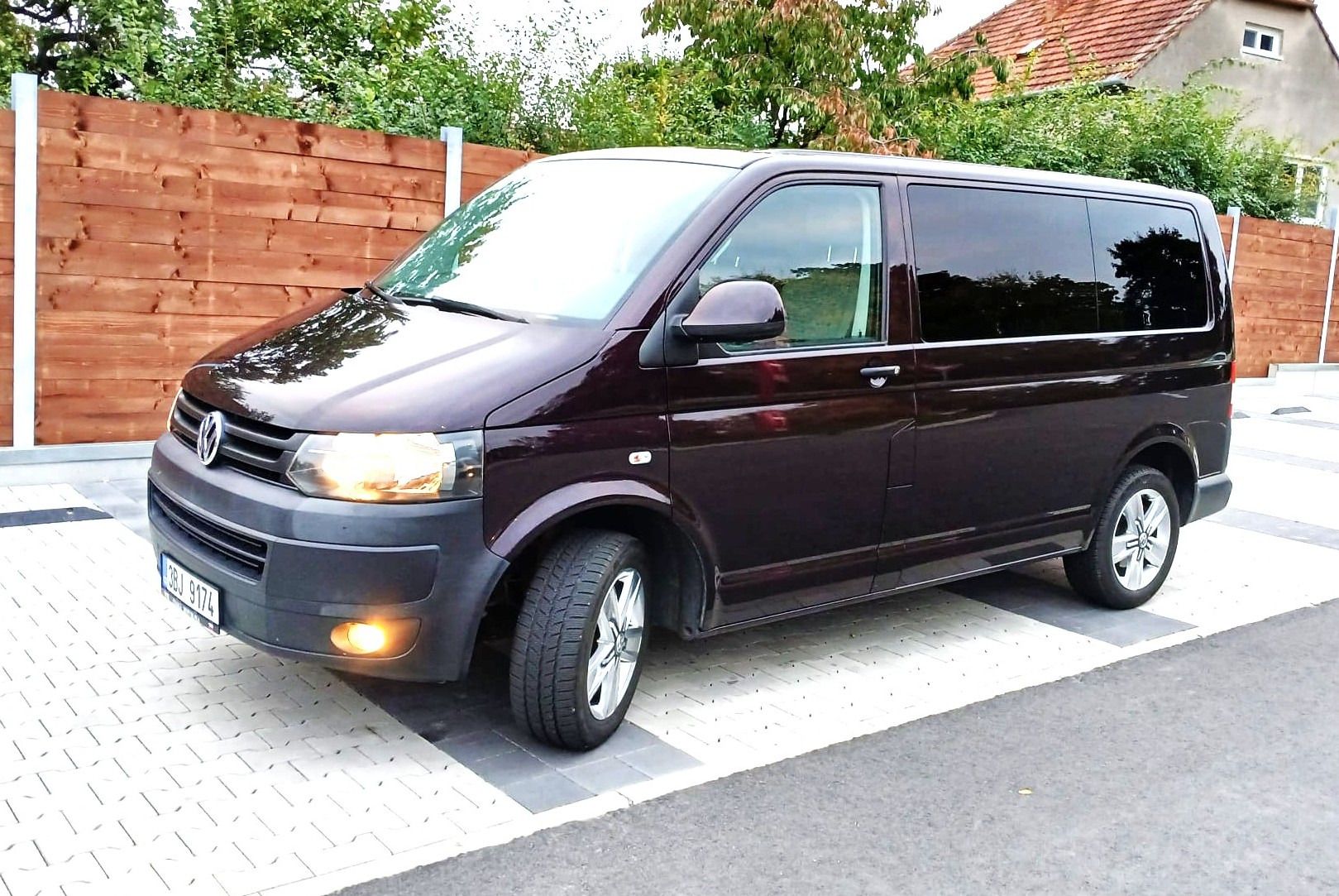 Volkswagen Caravelle, 8míst,161tkm,TZ,AC,2xALU,DPH