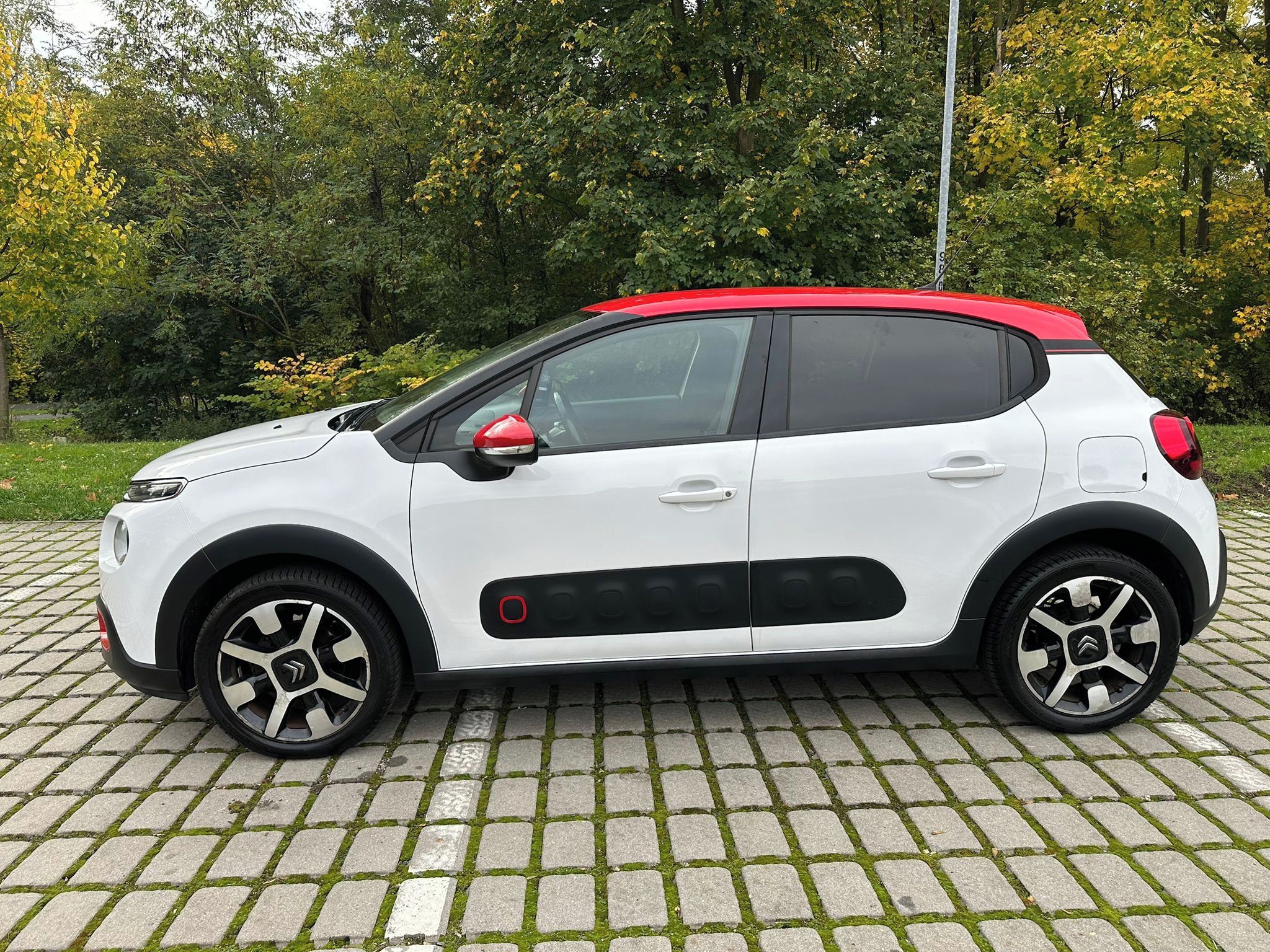 Citroën C3, 1,2 PT 81 kW - fotka 5