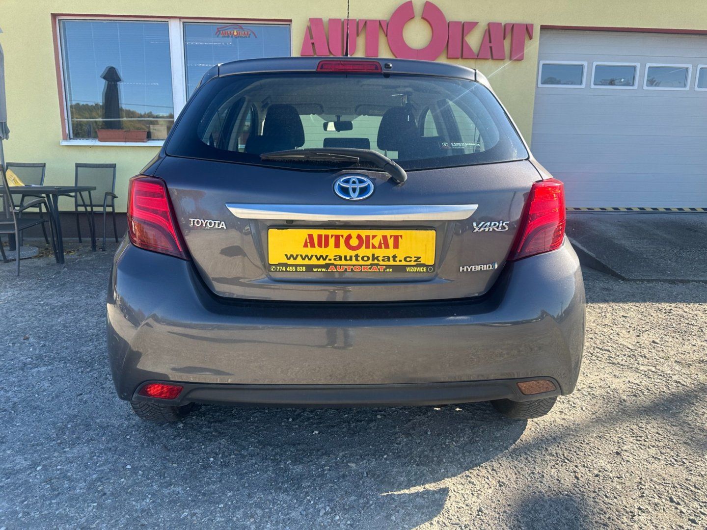 Toyota Yaris, 1.5 Hybrid 74kW/Kamera/1Maj - fotka 4