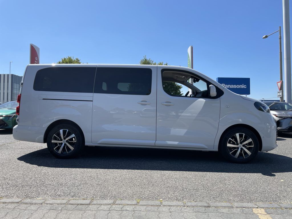 Toyota Proace Verso, 2.0D Business Com. odběr ihned - fotka 2